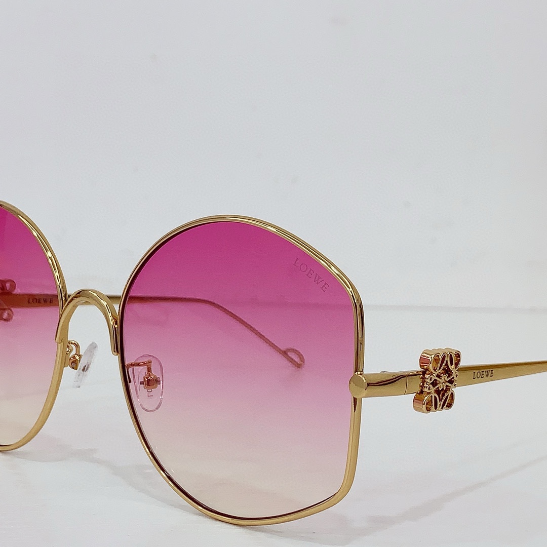 Loewe LW40109U Sunglasses  - EUR FASHION