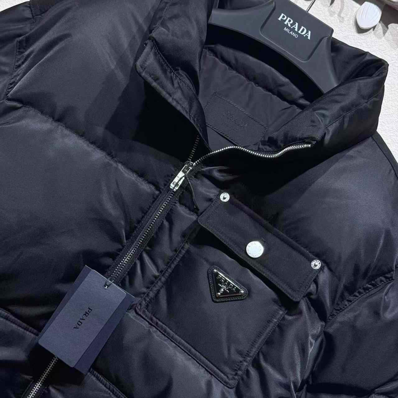 Prada Cropped Re-Nylon Down Jacket - EUR FASHION