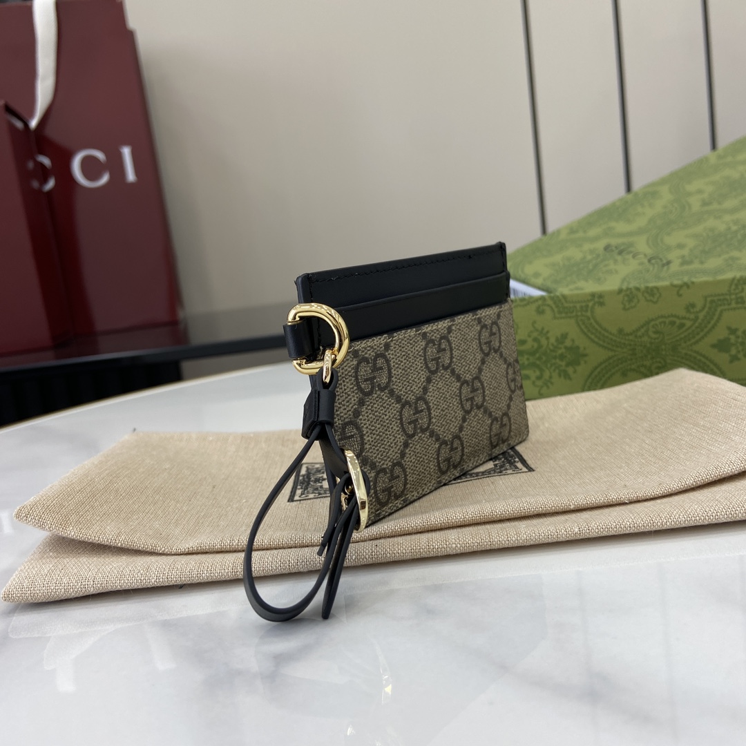 Gucci GG Emblem Card Case With Strap - EUR FASHION