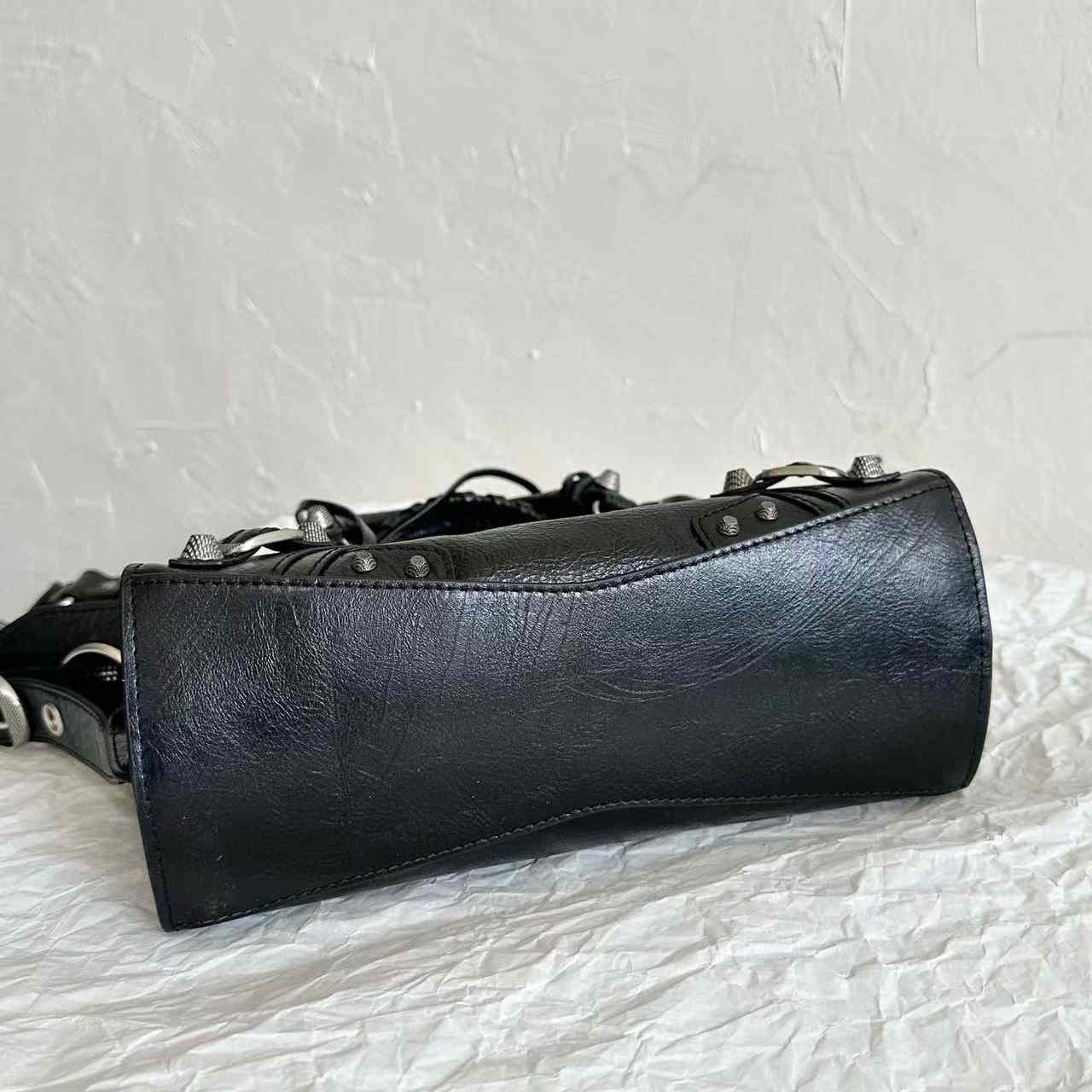 Balenciaga Neo Cagole City Handbag (26×17.8×11.4cm) - EUR FASHION