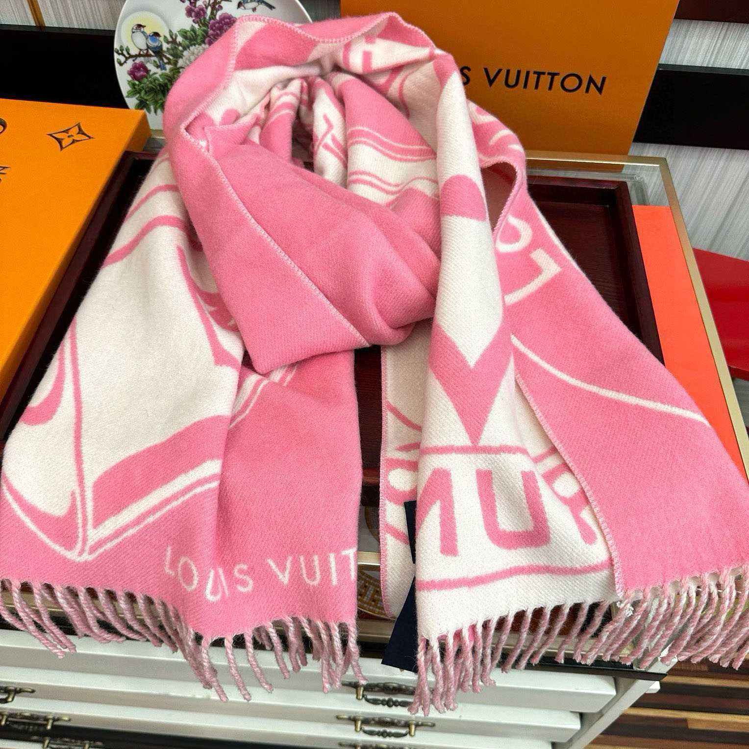 Louis Vuitton Lock And Keys Scarf  M92856 - EUR FASHION