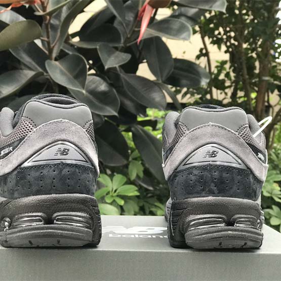 New Balance NB 2002R Sneakers      M2002RBL - EUR FASHION