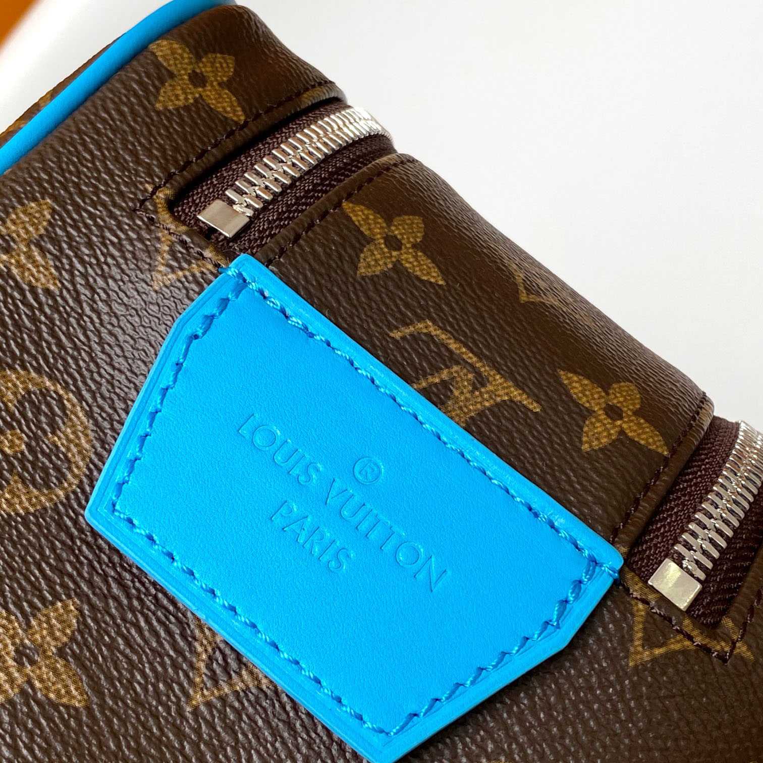 Louis Vuitton Dopp Kit    M12638 - EUR FASHION
