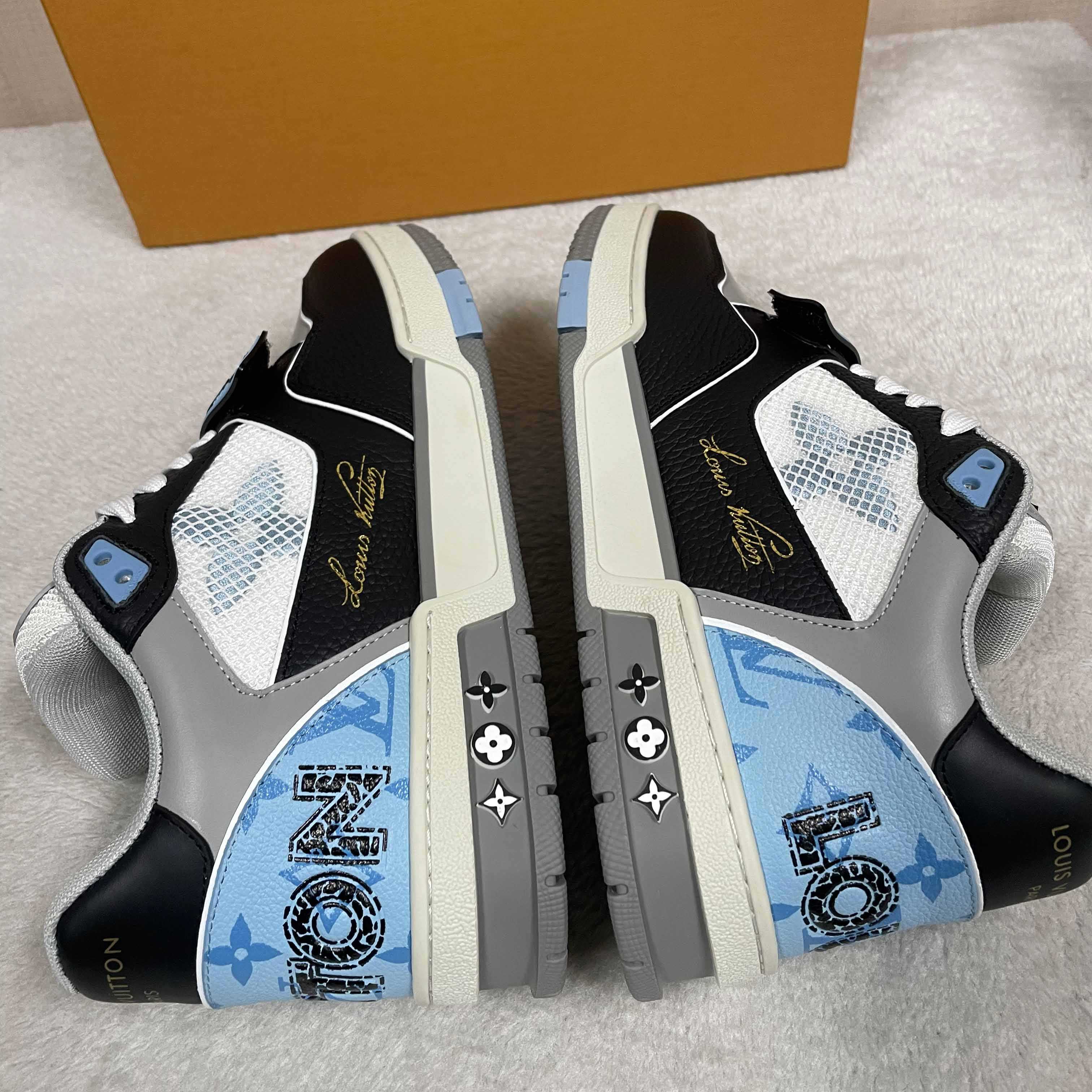 Louis Vuitton LV Trainer Sneaker    1AC513 - EUR FASHION