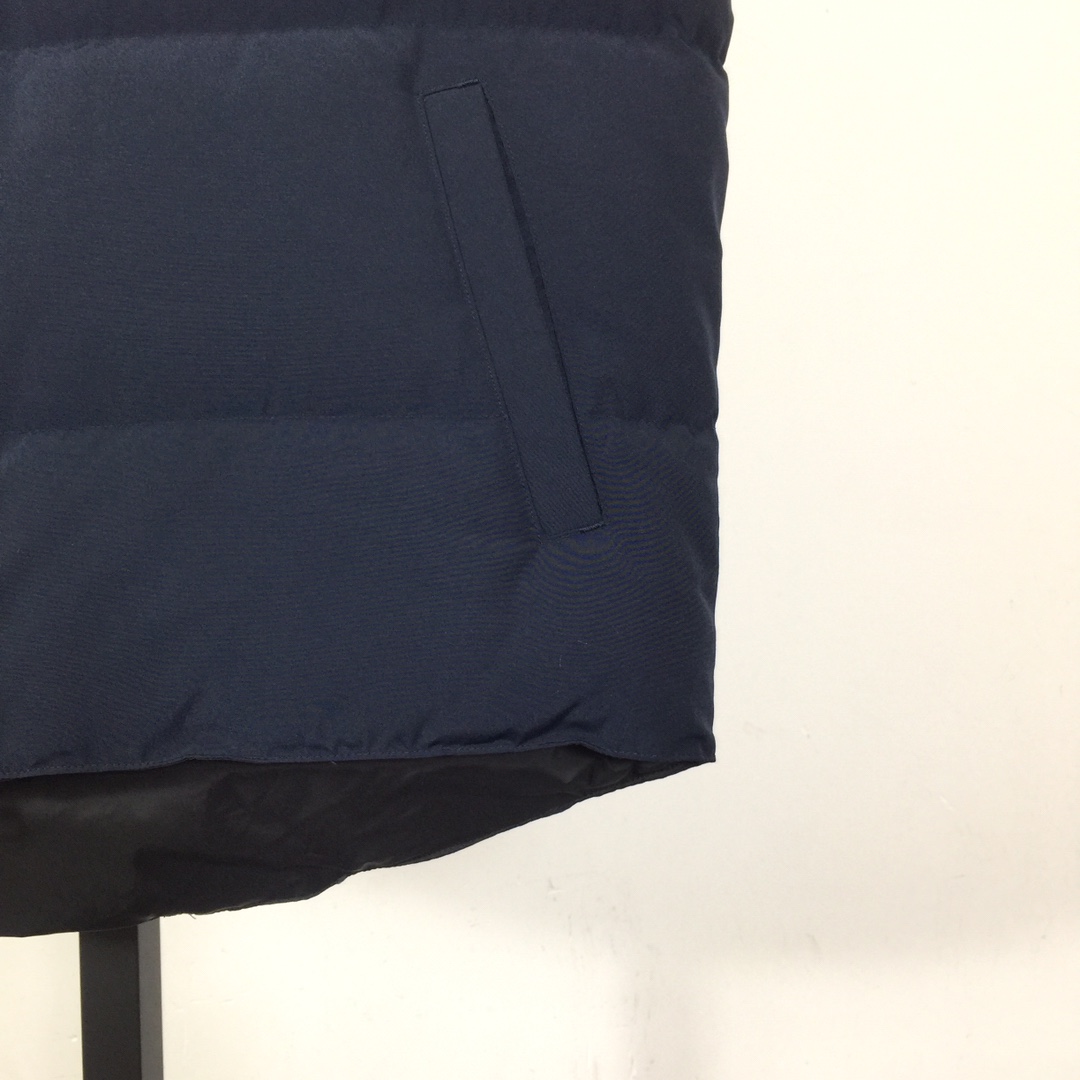 Canada Goose Black Label Down Vest - EUR FASHION