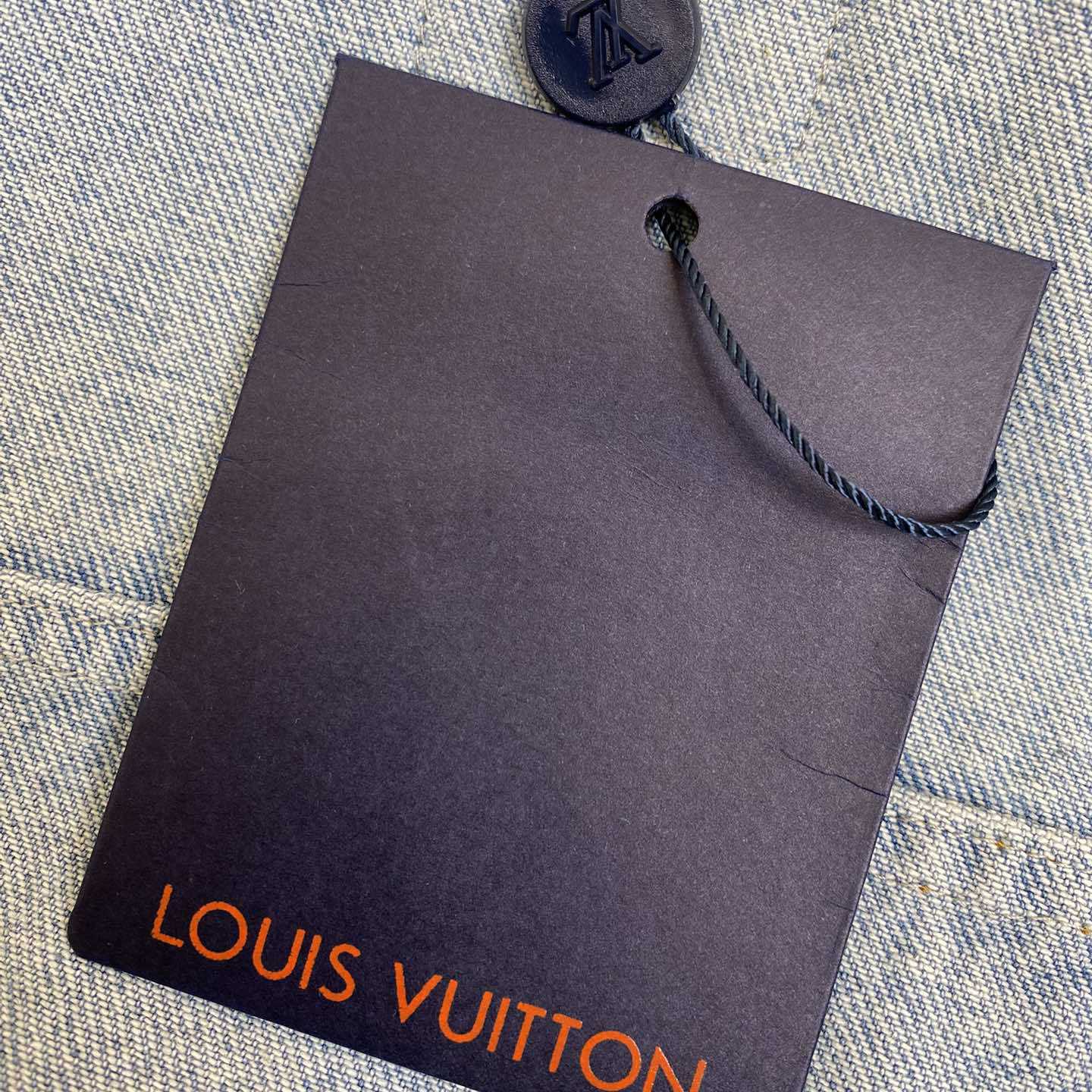 Louis Vuitton Short-Sleeved Denim Shirt  1AGJOP - EUR FASHION