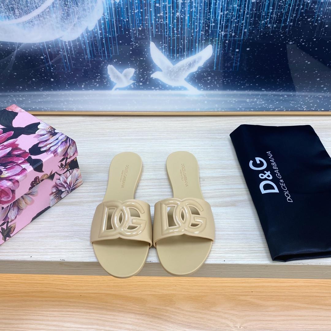 Dolce & Gabbana Women's Sandals - EUR FASHION