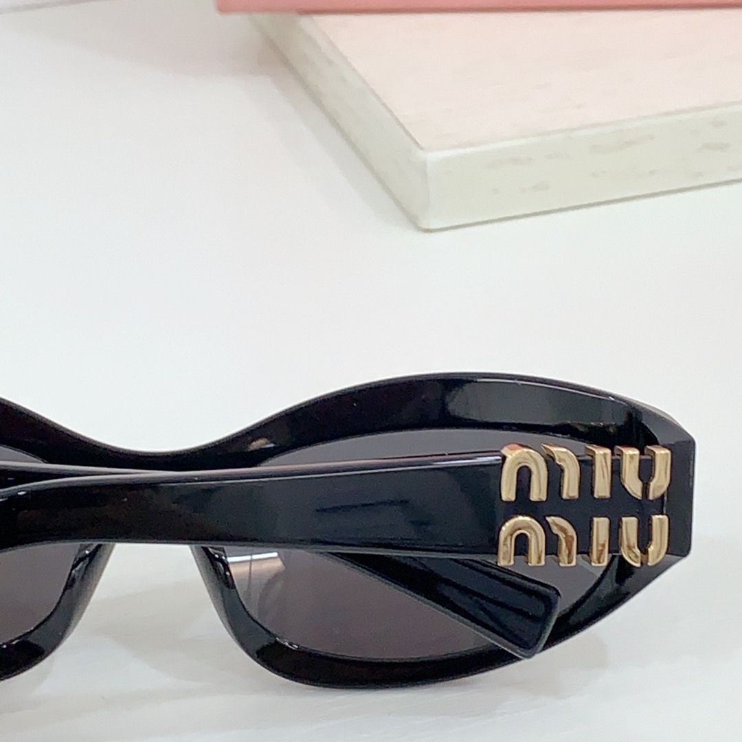 Miu Miu Miu Glimpse Sunglasses - EUR FASHION