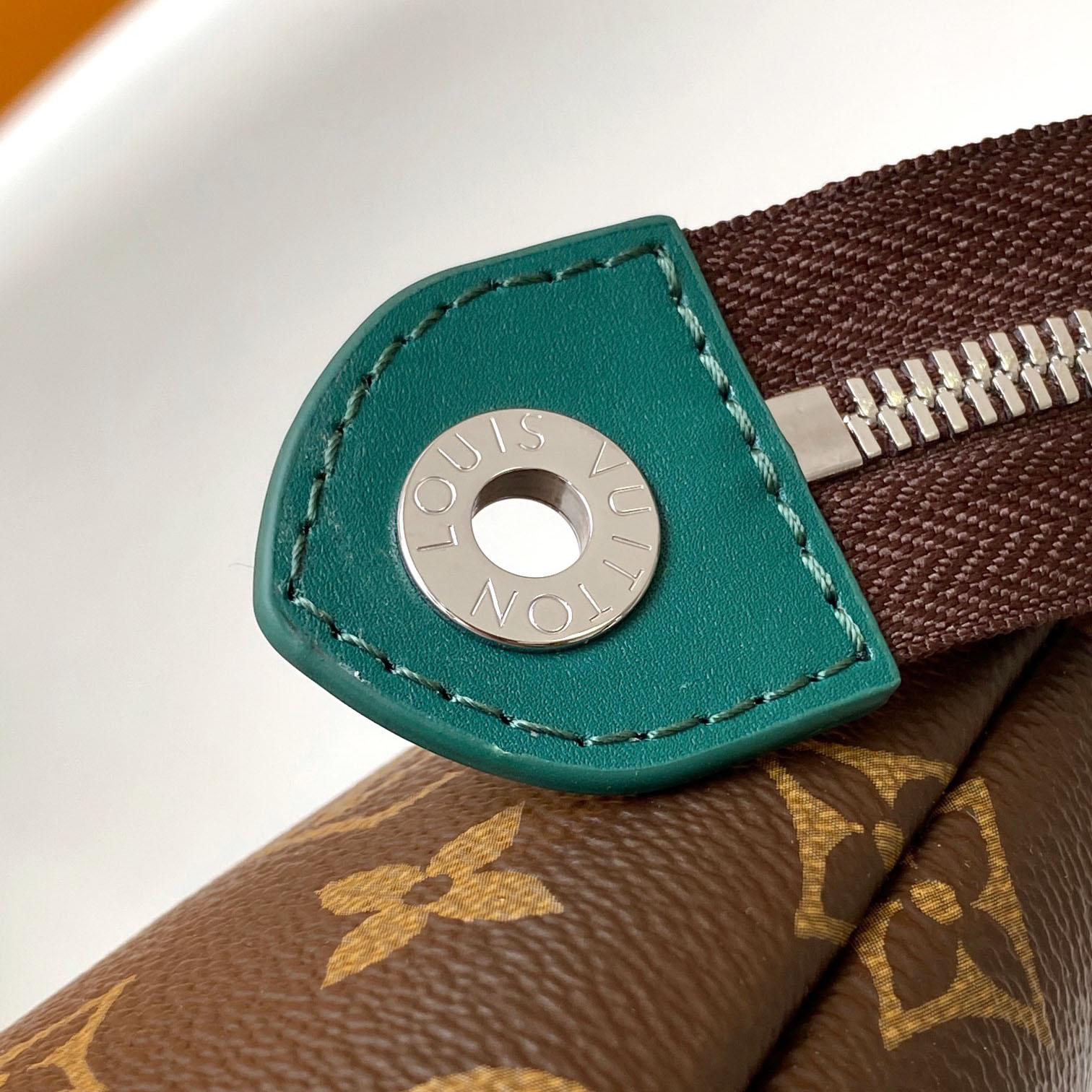 Louis Vuitton Pochette Voyage Souple    M13199 - EUR FASHION