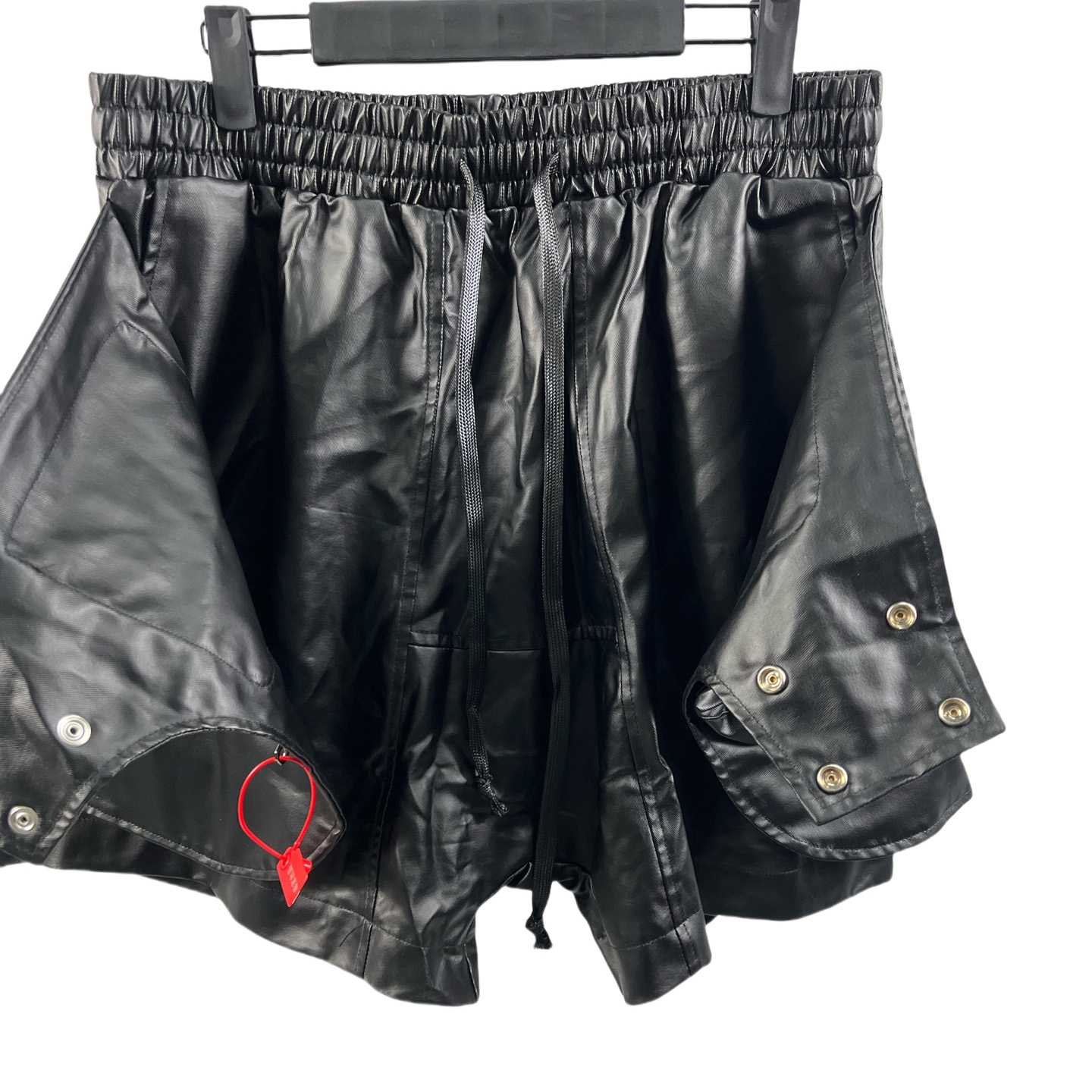 Vujade Brushed Wax Black Coating Corts Cargo Shorts - EUR FASHION