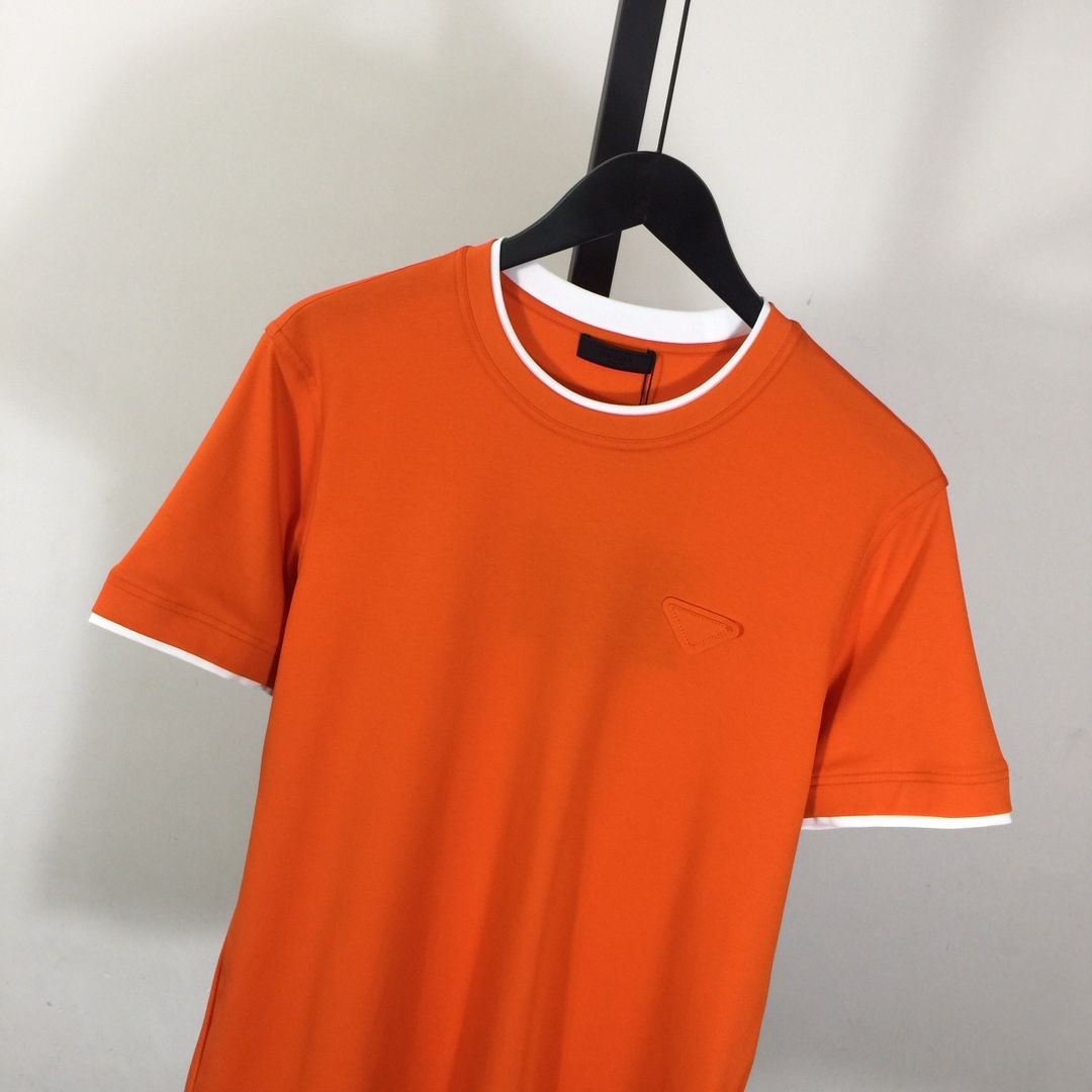 Prada Logo T-Shirt - EUR FASHION