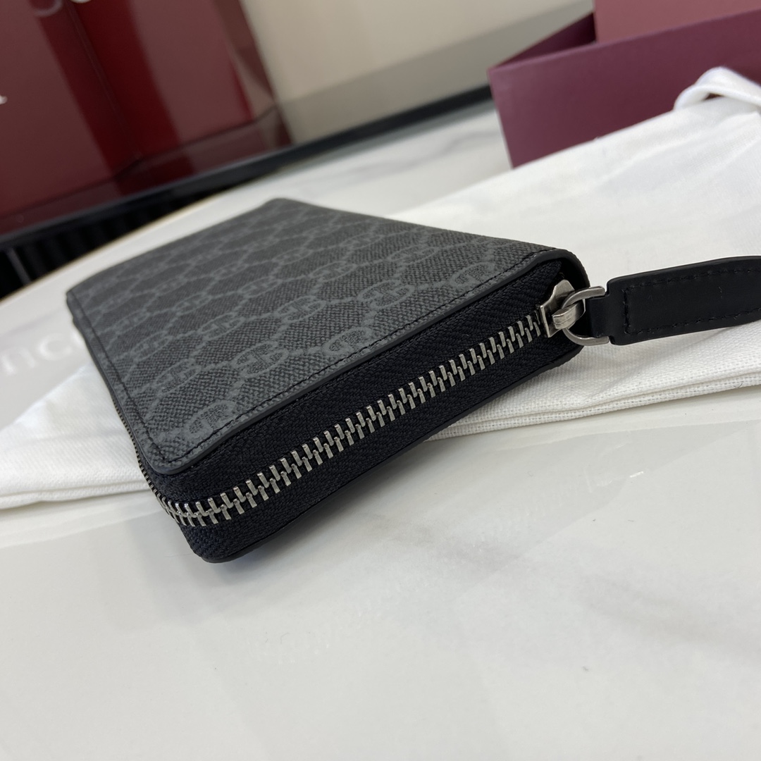 Gucci GG Emblem Around Wallet - EUR FASHION
