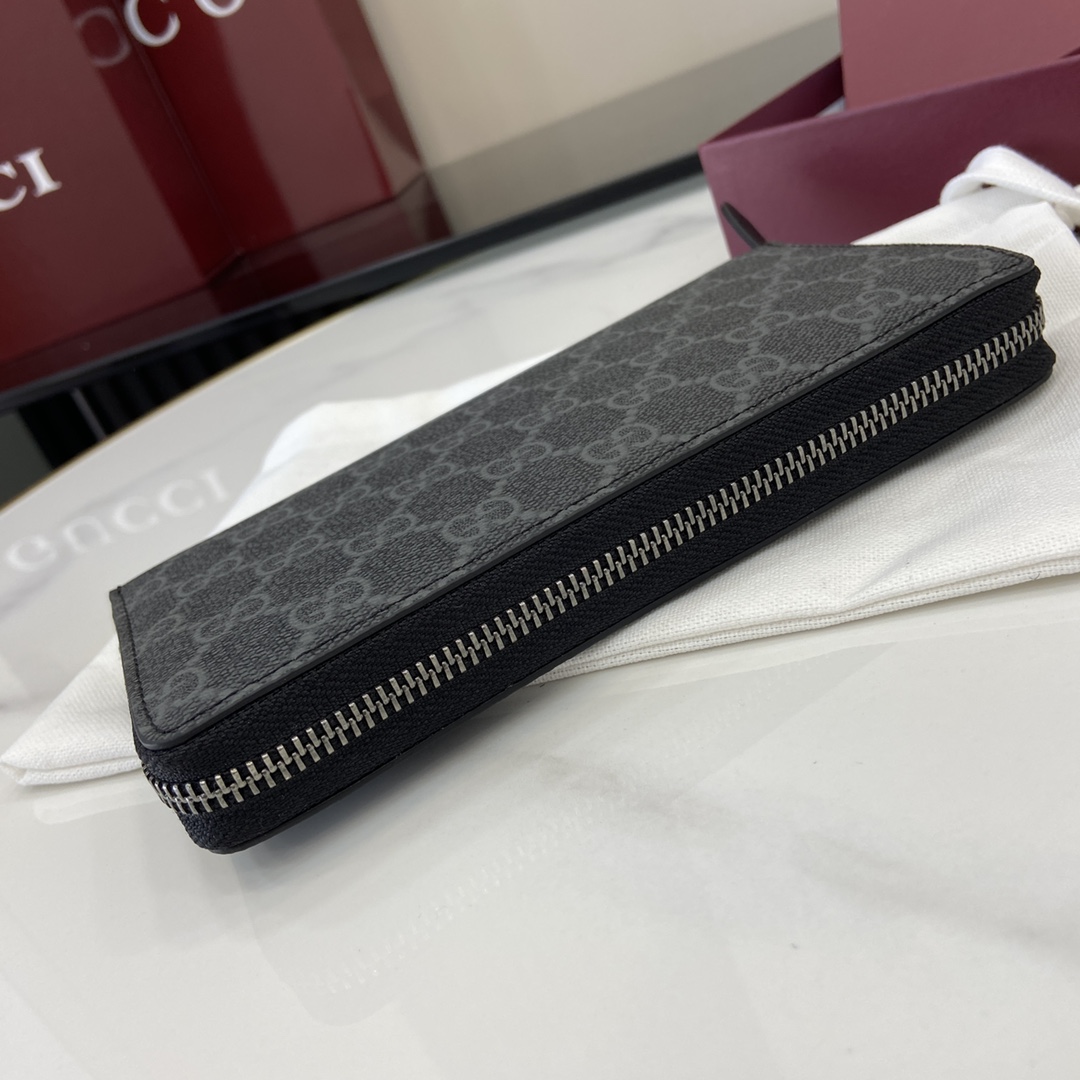 Gucci GG Emblem Around Wallet - EUR FASHION
