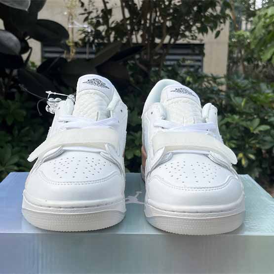 Jordan Legacy 312 LoW WMNS CNY Sneaker     HF3182-100 - EUR FASHION