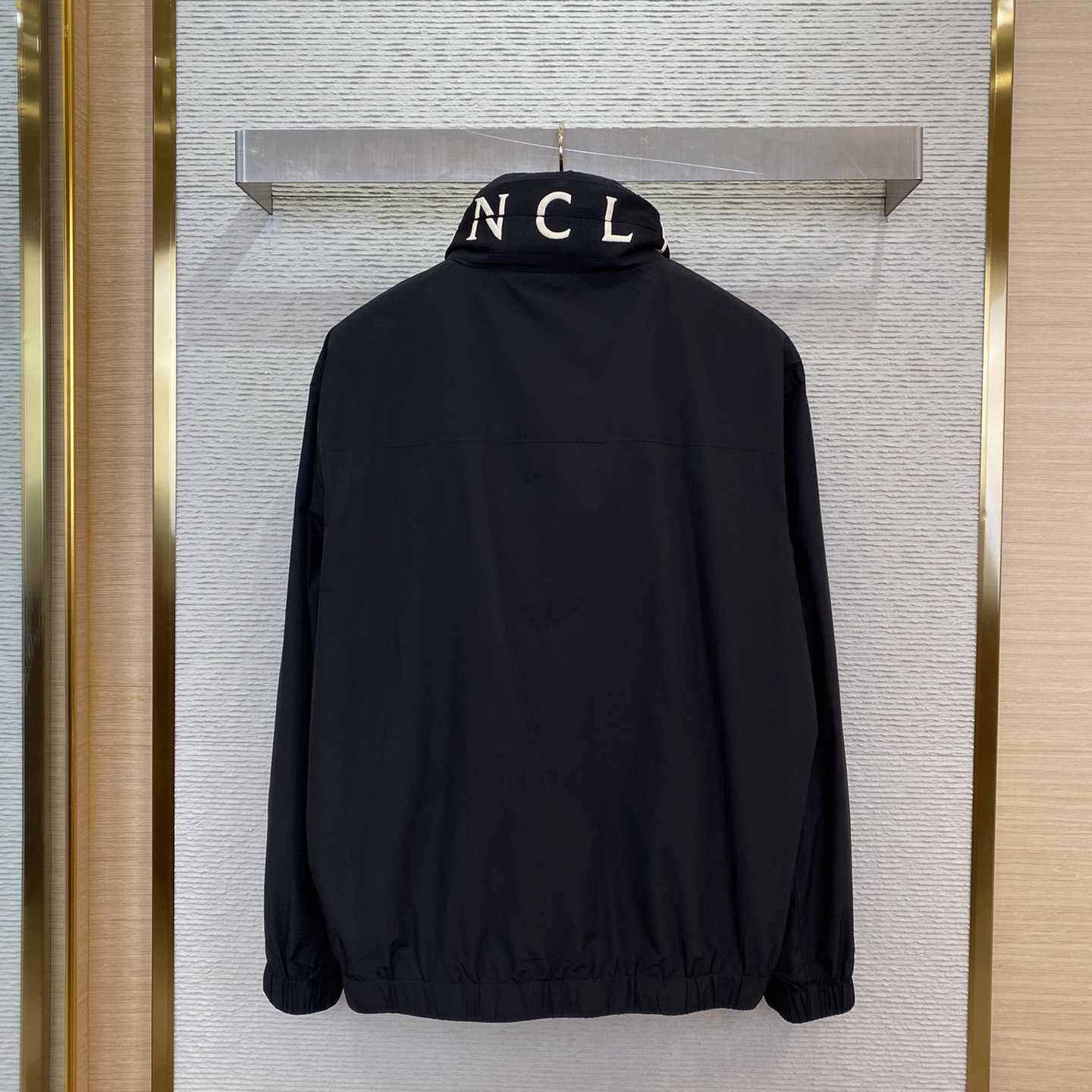 Moncler Logo Patch Zip-Up Jacket - EUR FASHION