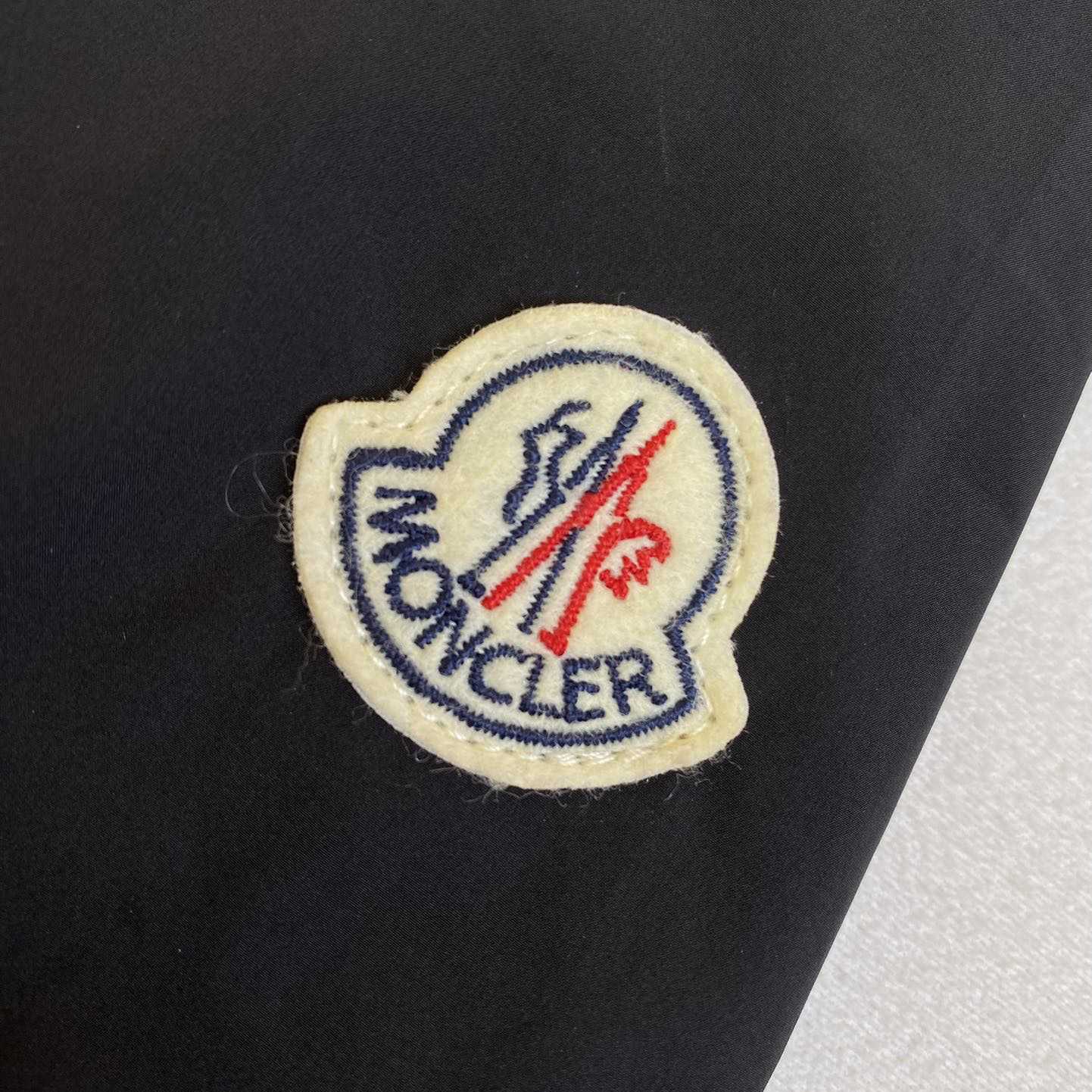 Moncler Logo Patch Zip-Up Jacket - EUR FASHION