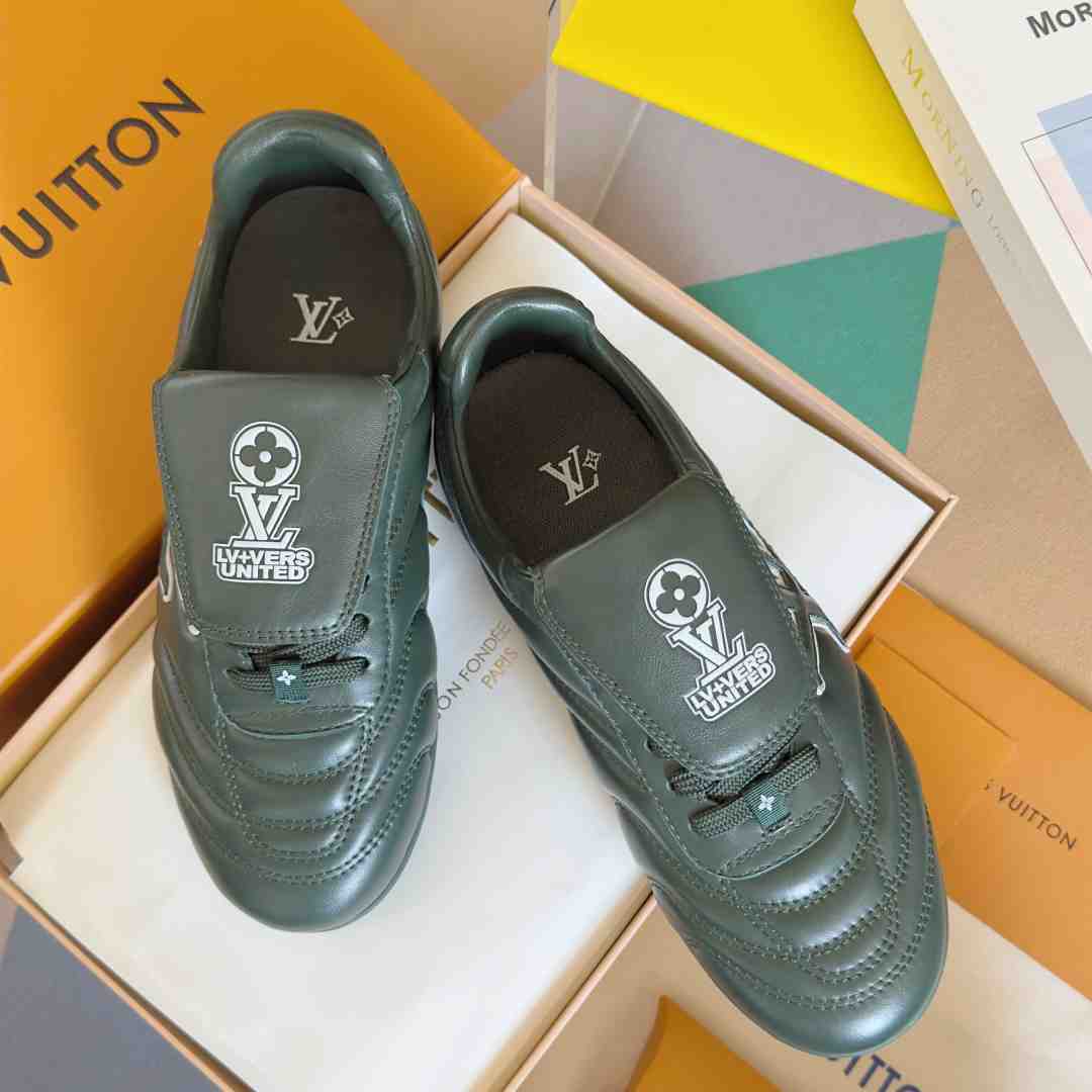 Louis Vuitton LV Footprint Soccer Sneaker   1AHDPP - EUR FASHION