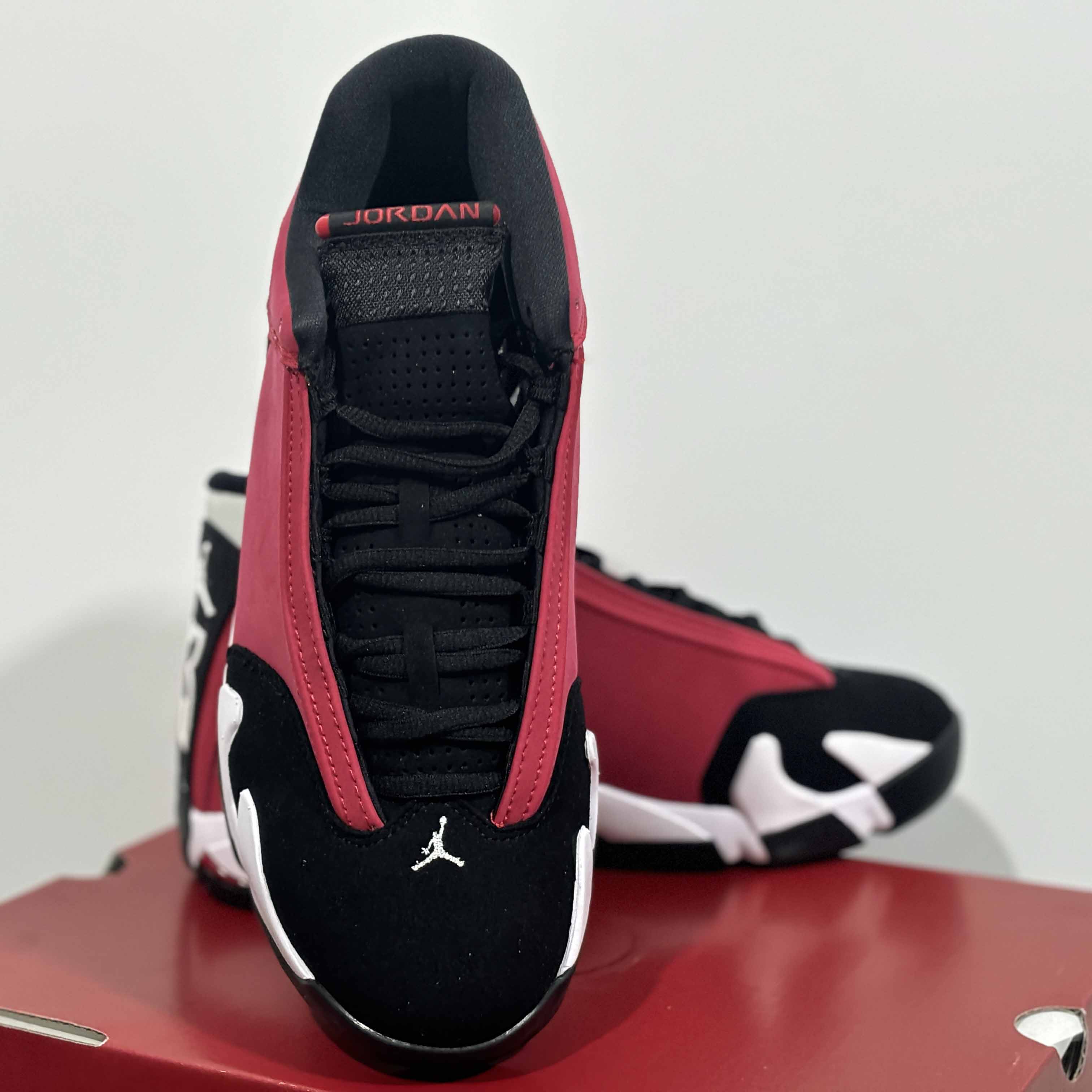 Air Jordan 14 Retro Gym Red Sneakers       487471-006 - EUR FASHION