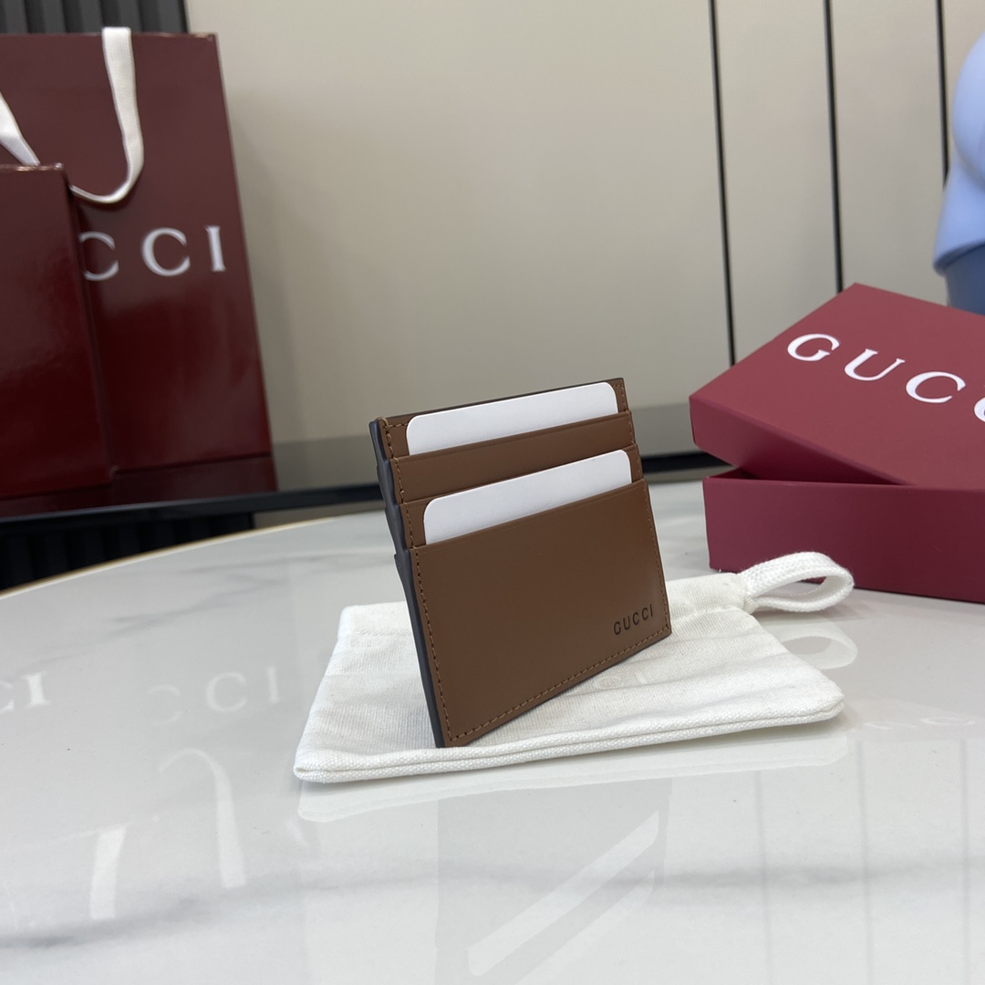 Gucci GG Emblem Embossed Card Case - EUR FASHION