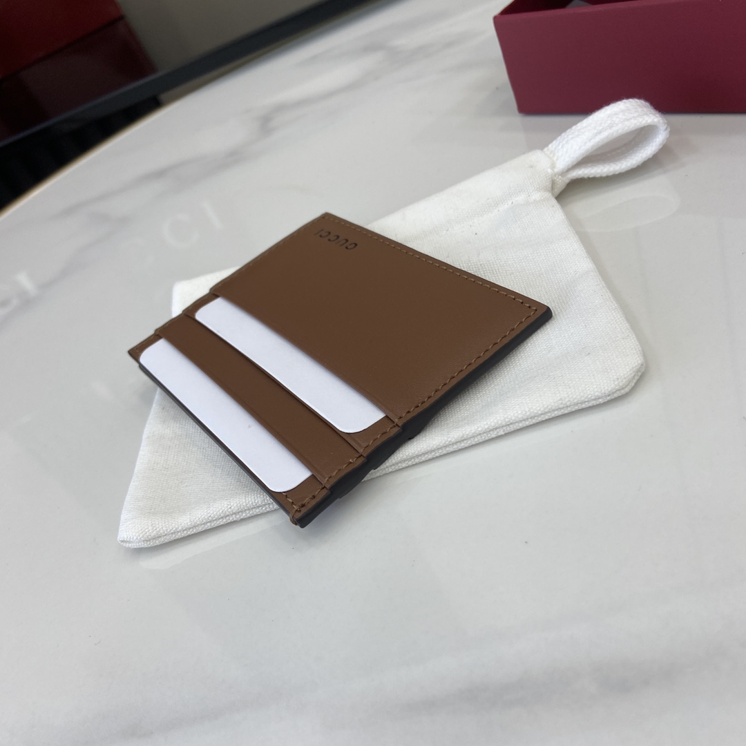 Gucci GG Emblem Embossed Card Case - EUR FASHION