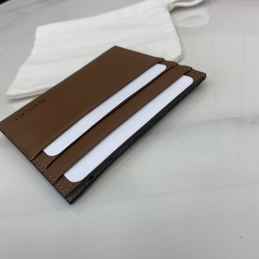 Gucci GG Emblem Embossed Card Case - EUR FASHION
