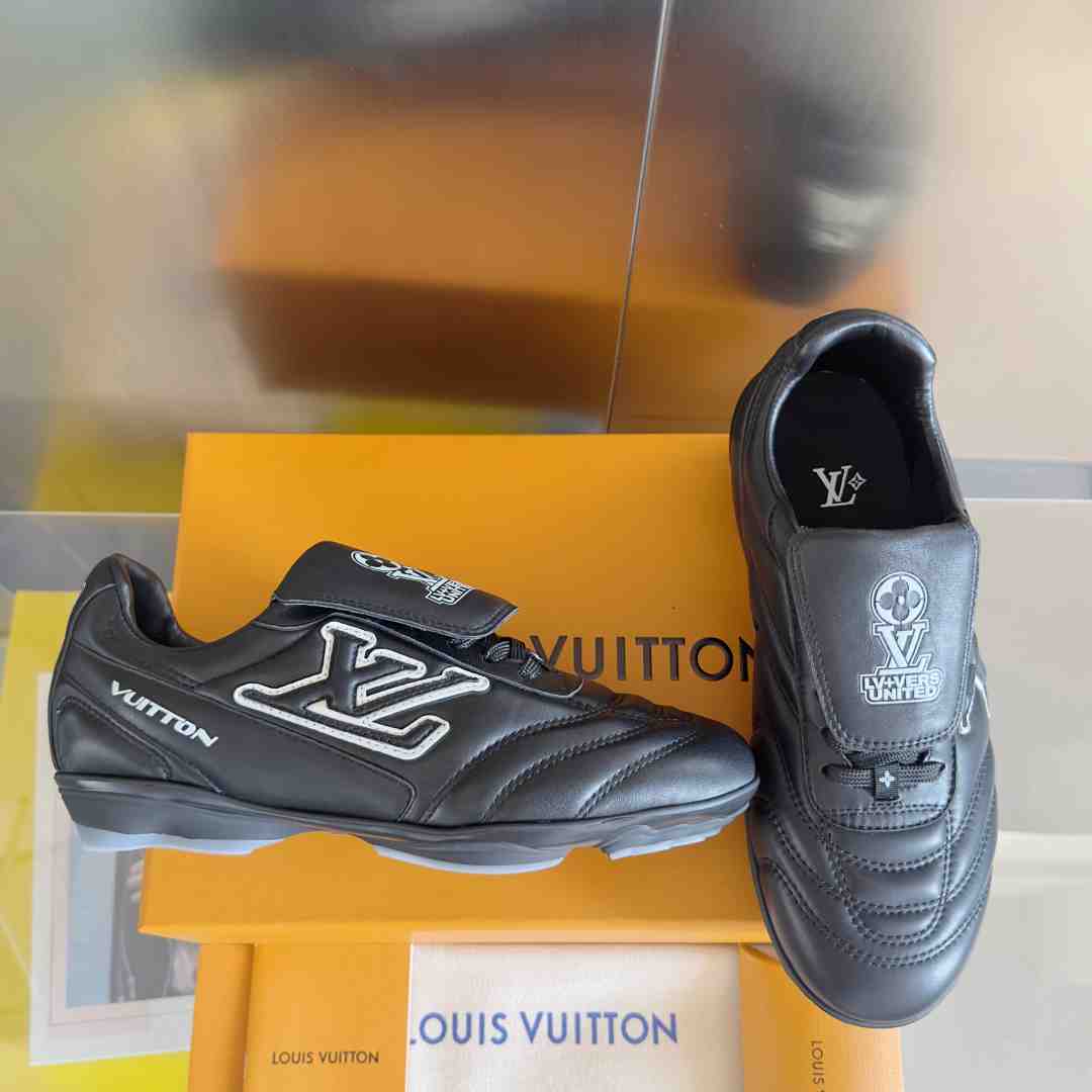 Louis Vuitton LV Footprint Soccer Sneaker   1AHAI1 - EUR FASHION