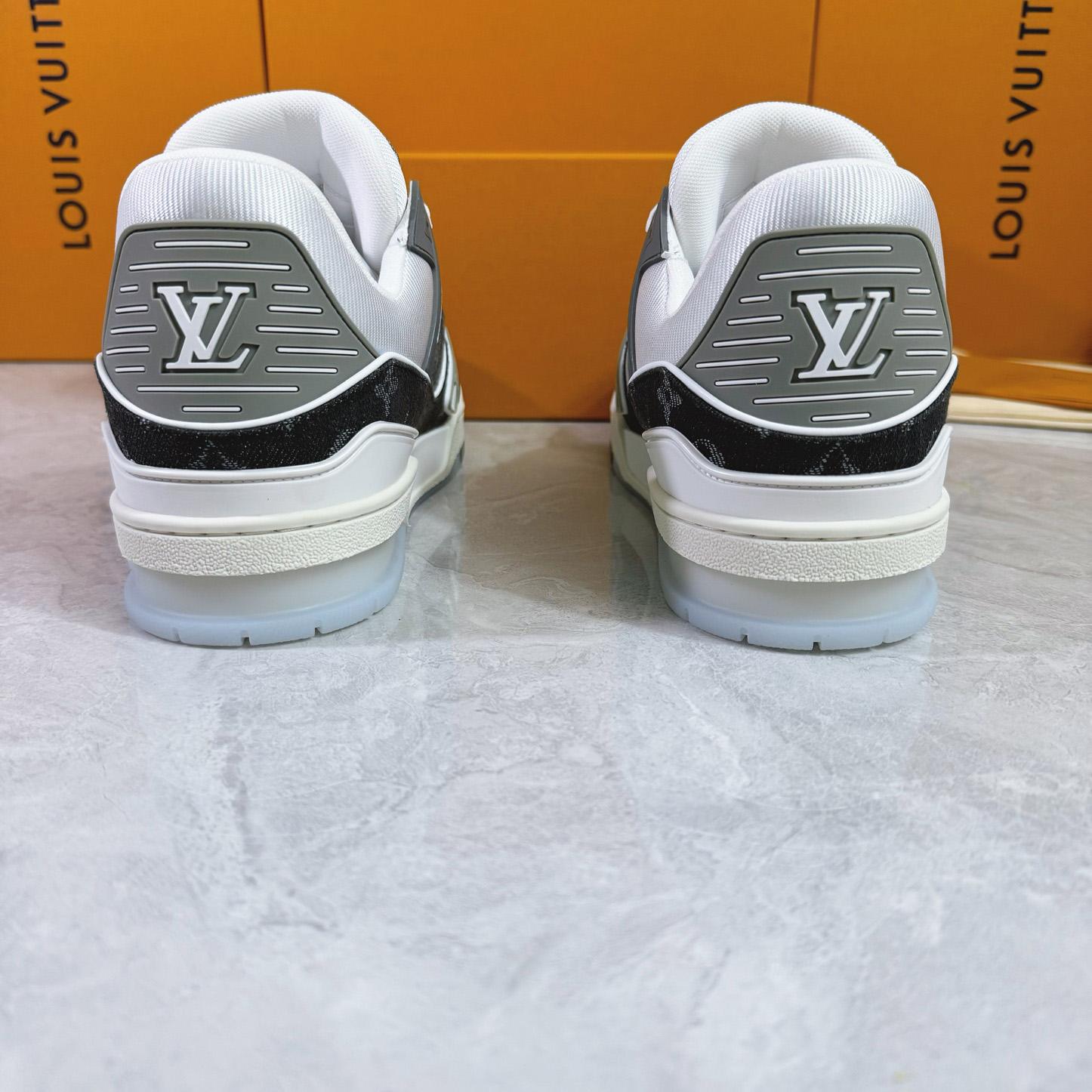 Louis Vuitton LV Trainer Sneaker  1ADHIK - EUR FASHION