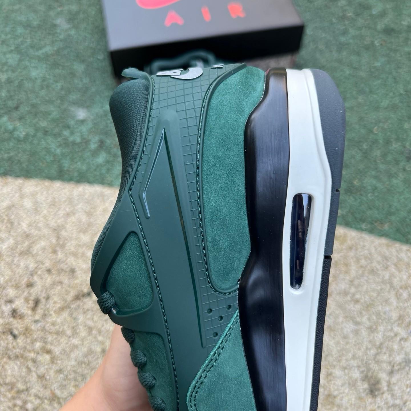 Nigel Sylvester x Air Jordan AJ4 RM Sneakers    HF4334-300 - EUR FASHION
