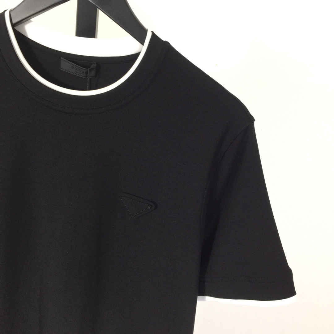 Prada Logo T-Shirt - EUR FASHION