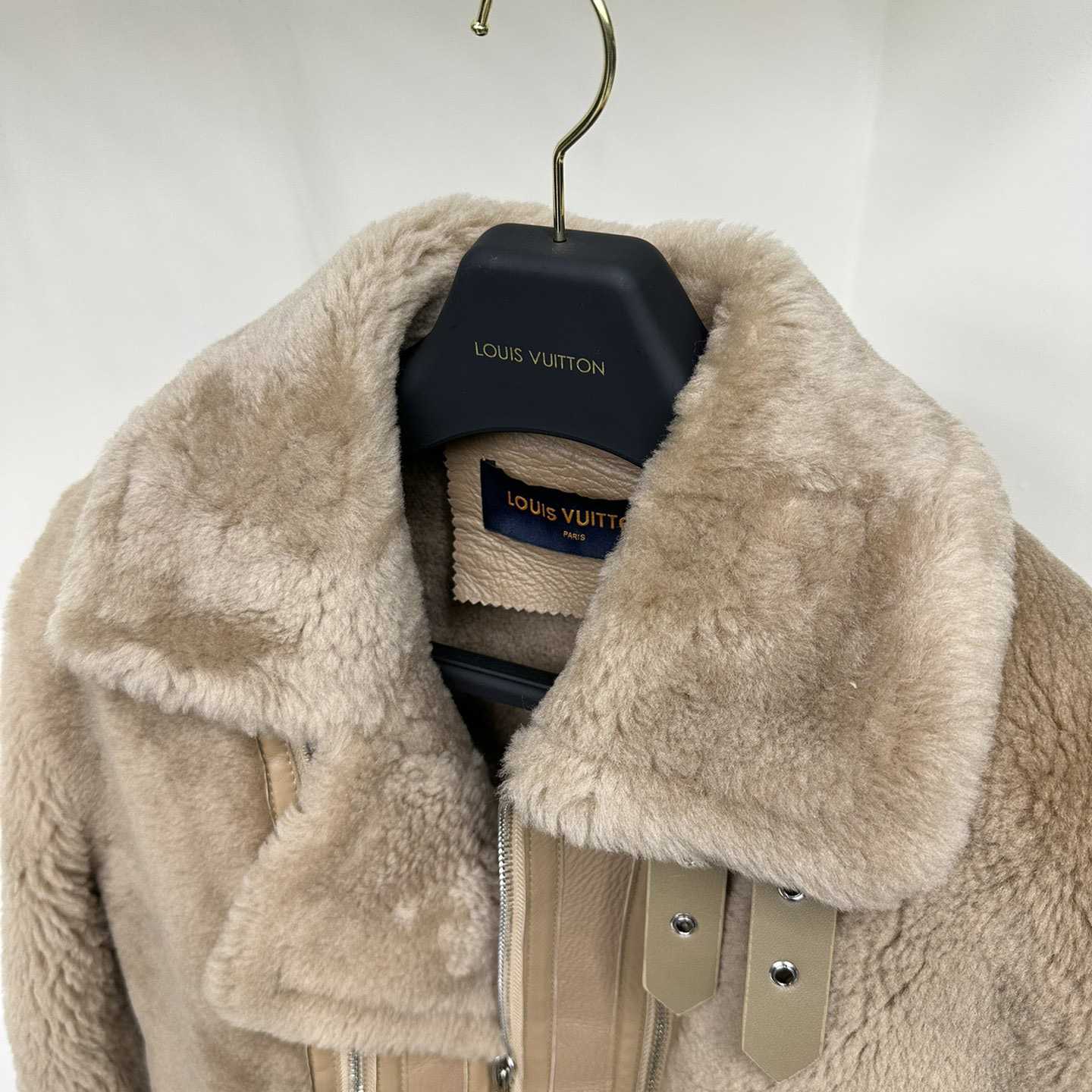 Louis Vuitton  Fur Jacket - EUR FASHION
