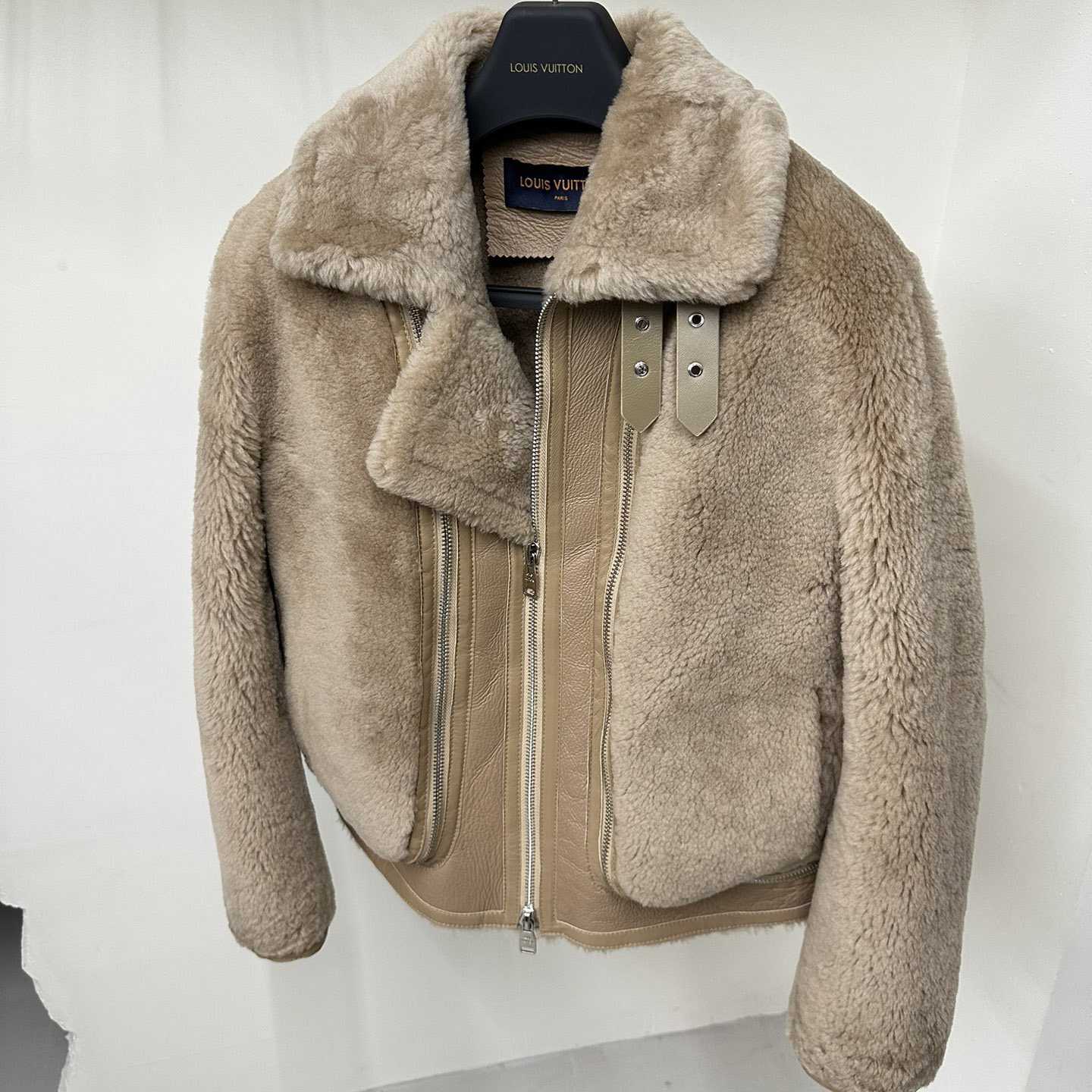 Louis Vuitton  Fur Jacket - EUR FASHION