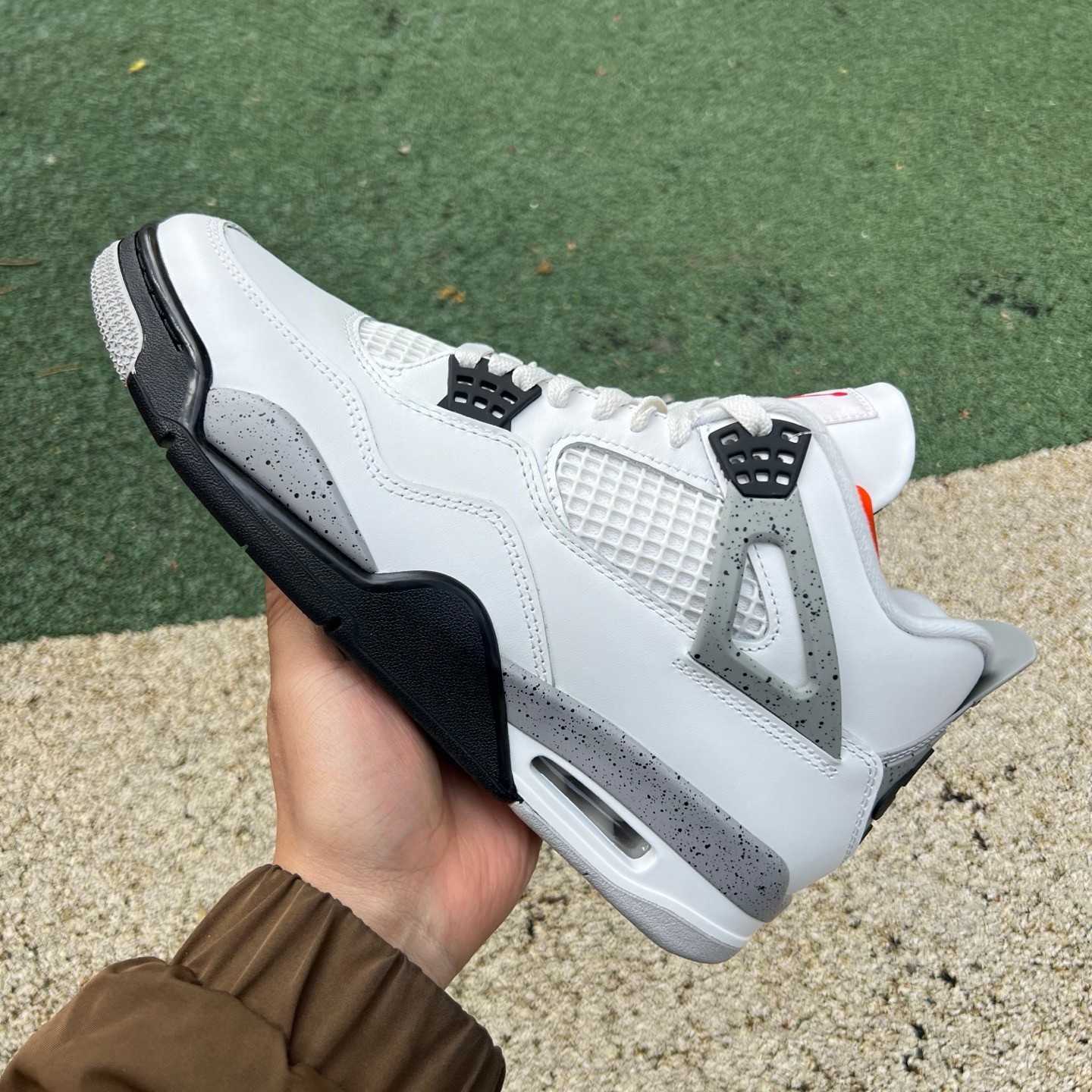 Air Jordan 4 “White Cement” Sneakers    FV5029-100 - EUR FASHION