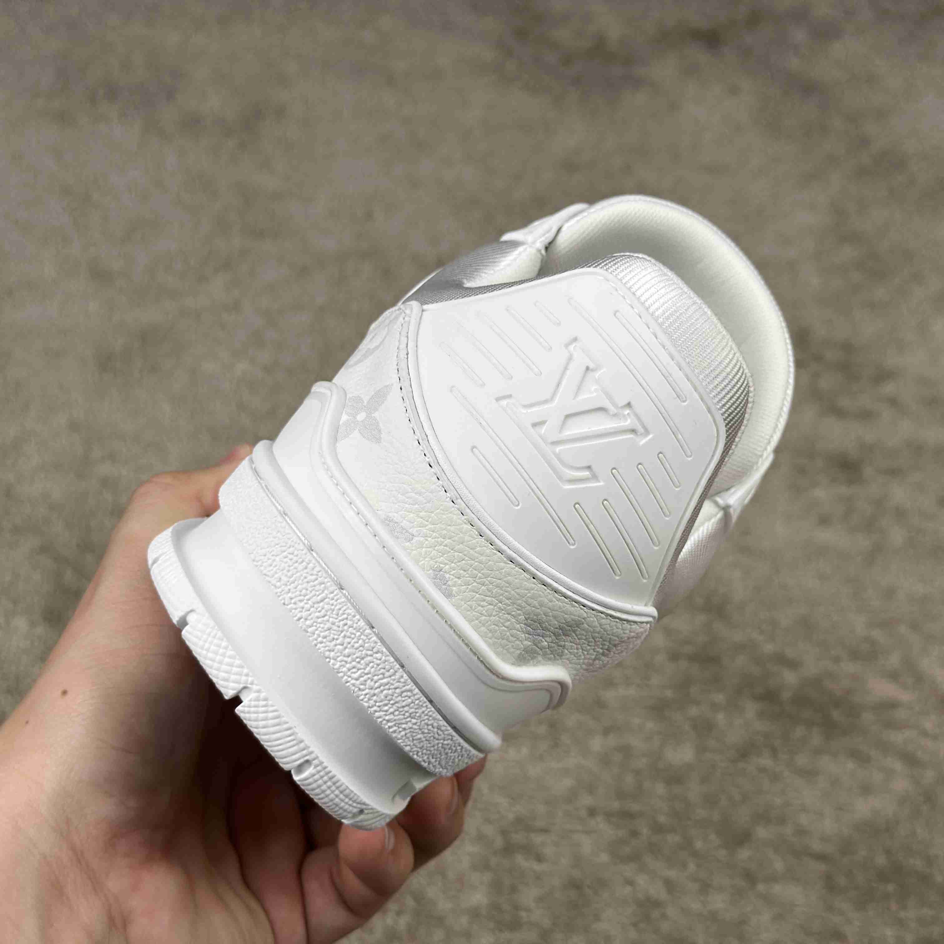 Louis Vuitton LV Trainer Sneaker       1AHDNC - EUR FASHION