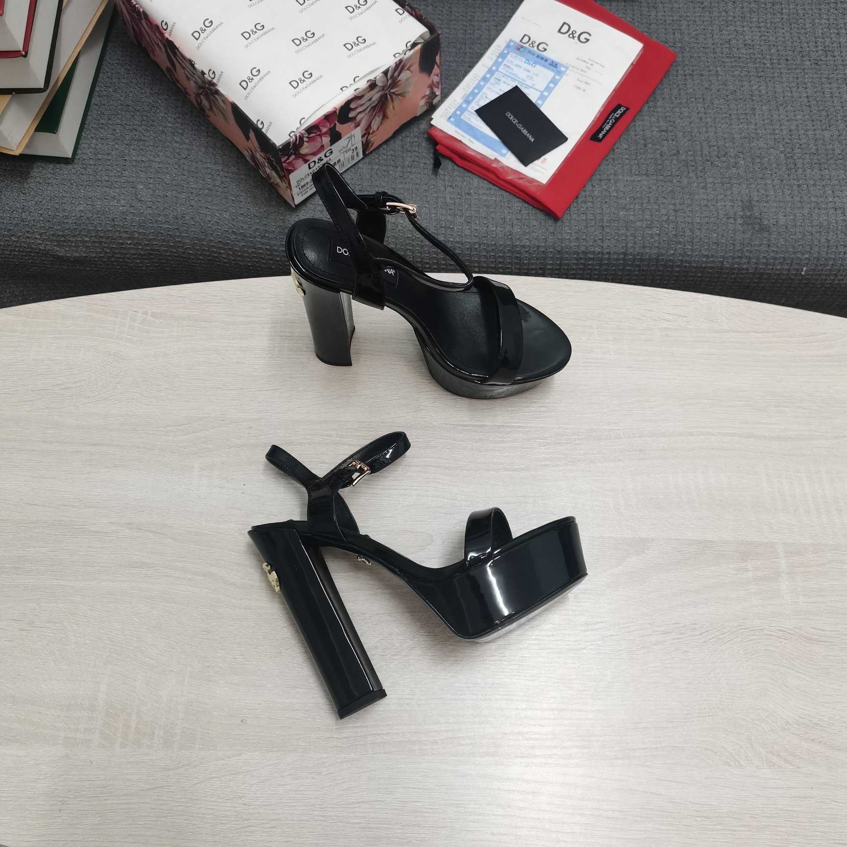 Dolce & Gabbana Polished Calfskin Platform Sandals - EUR FASHION