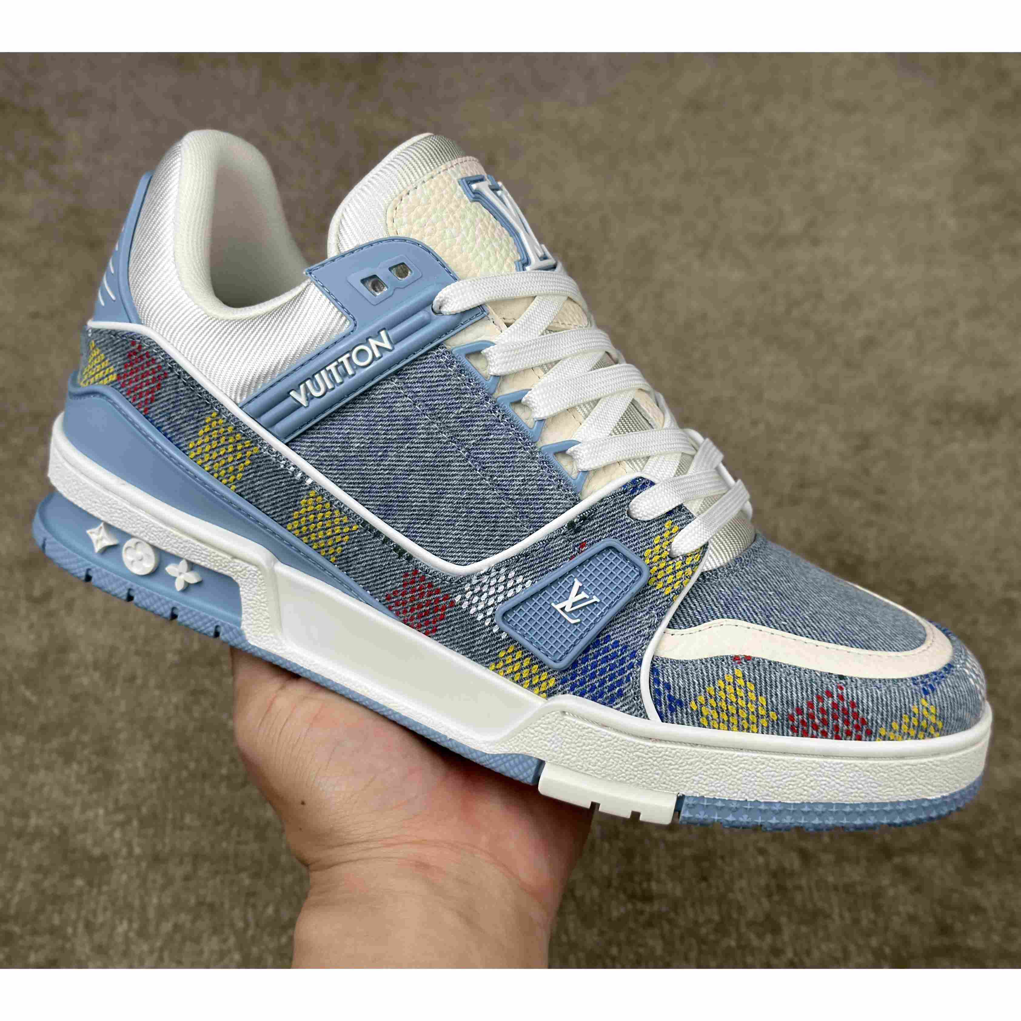 Louis Vuitton LV Trainer Sneaker       1AHCYF - EUR FASHION