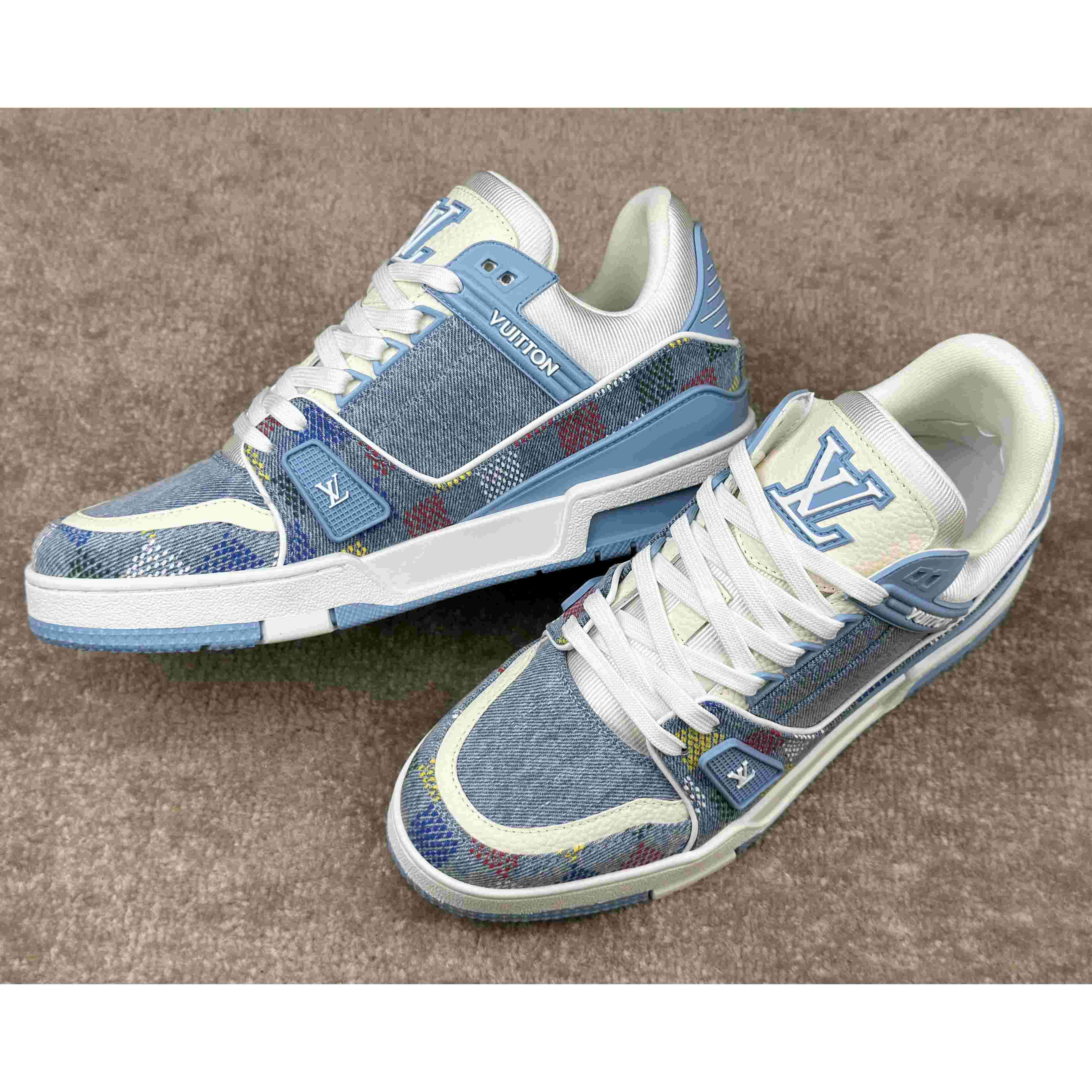Louis Vuitton LV Trainer Sneaker       1AHCYF - EUR FASHION