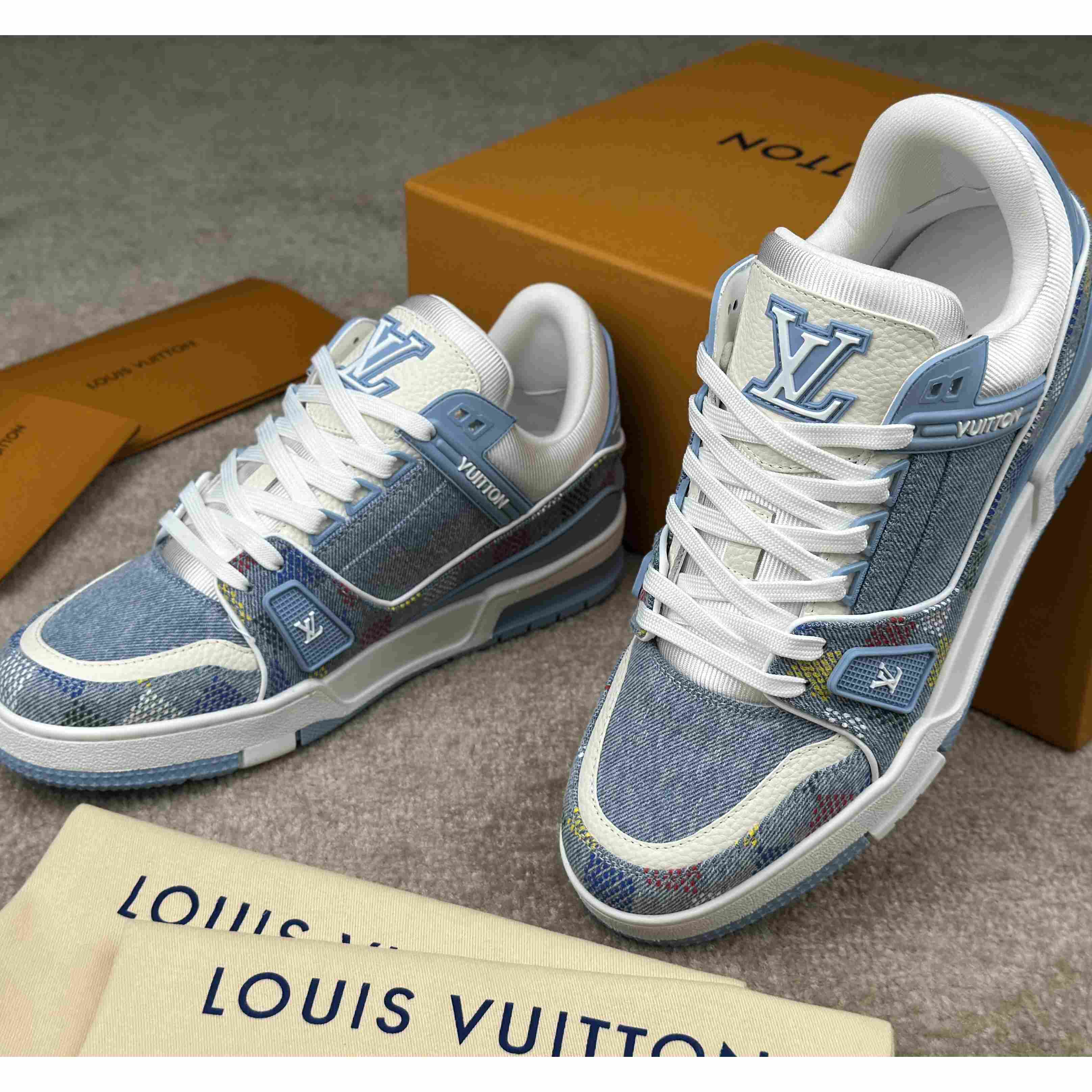 Louis Vuitton LV Trainer Sneaker       1AHCYF - EUR FASHION