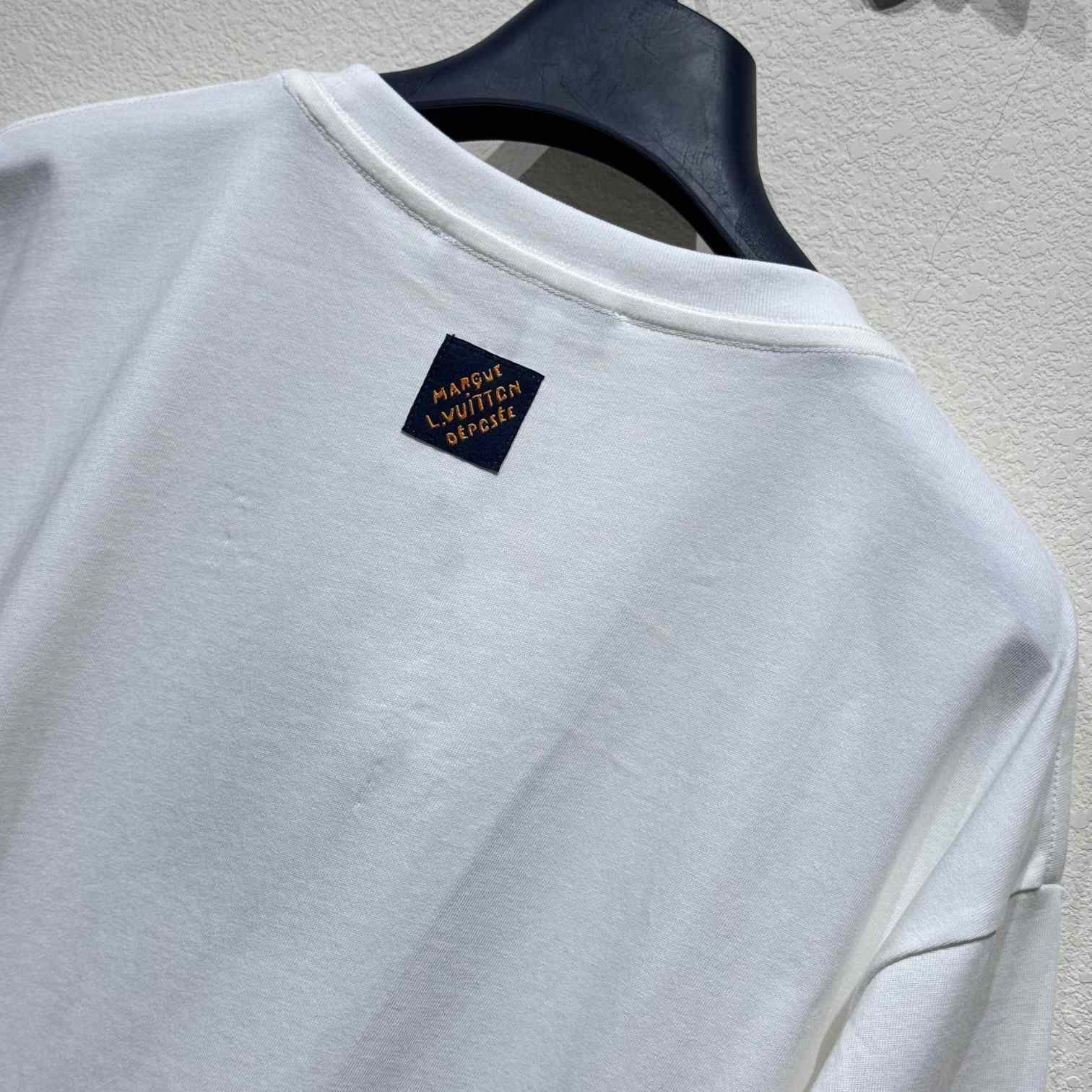 Louis Vuitton LV Vers Embellished Short-Sleeved T-Shirt  1AFR96 - EUR FASHION