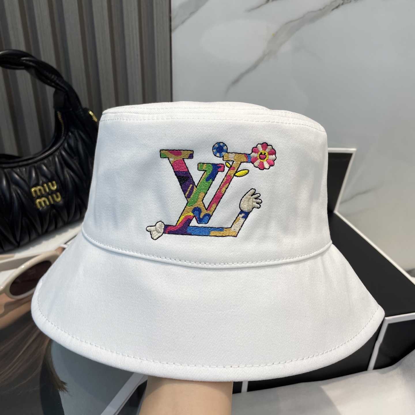 Louis Vuitton LV x TM Reversible Superflat Bucket Hat    - EUR FASHION