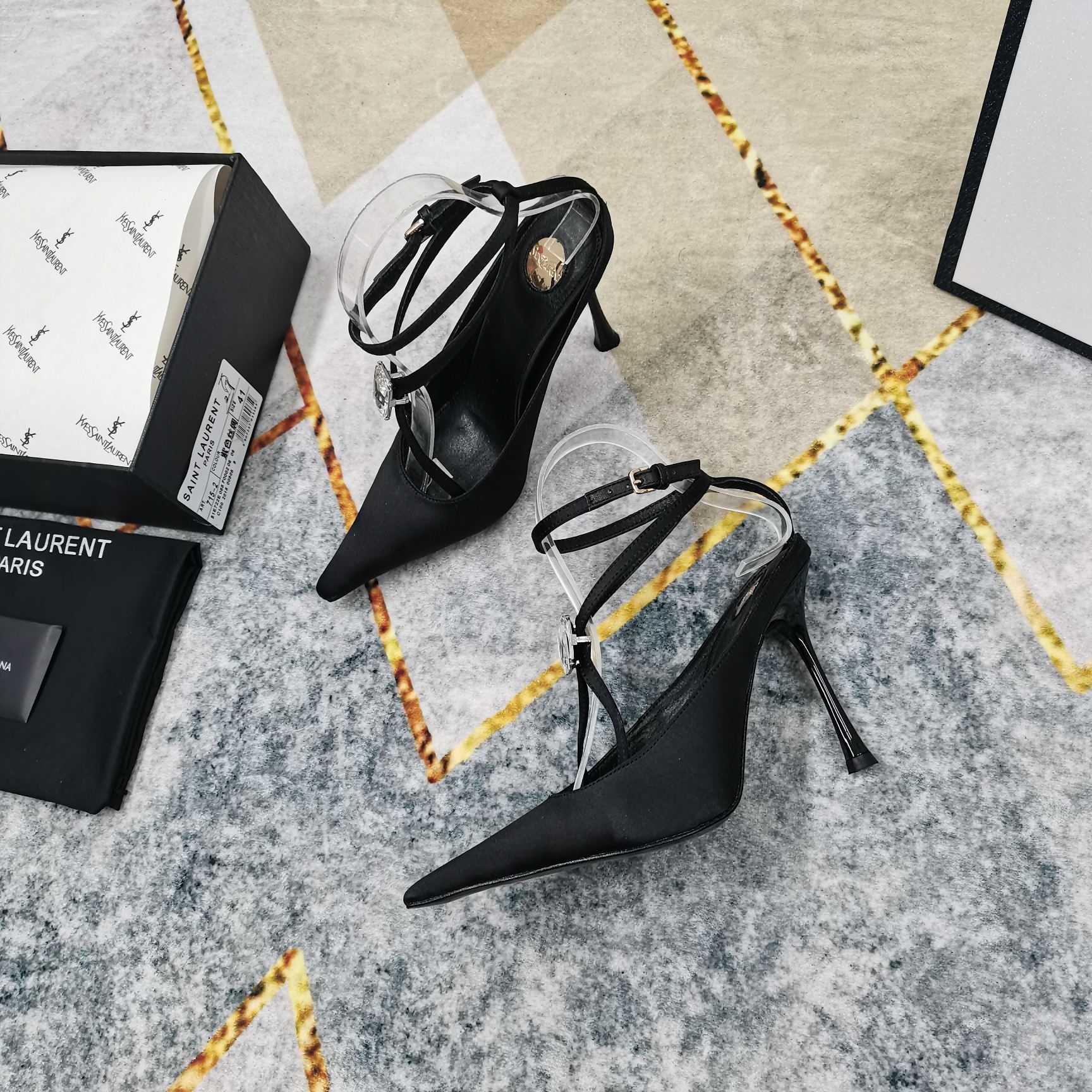 Saint Laurent Harlow Pumps In Satin Crepe And Crystals - EUR FASHION