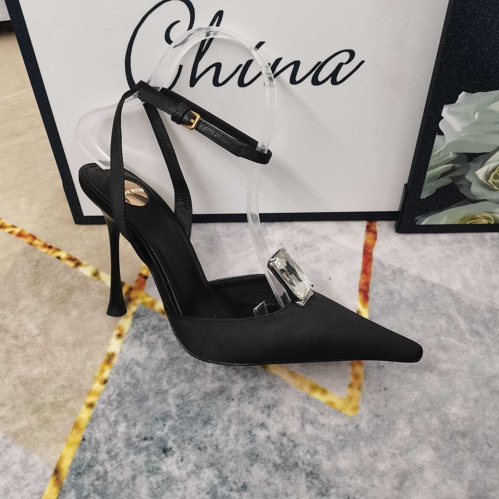Saint Laurent Harlow Pumps In Satin Crepe And Crystals - EUR FASHION