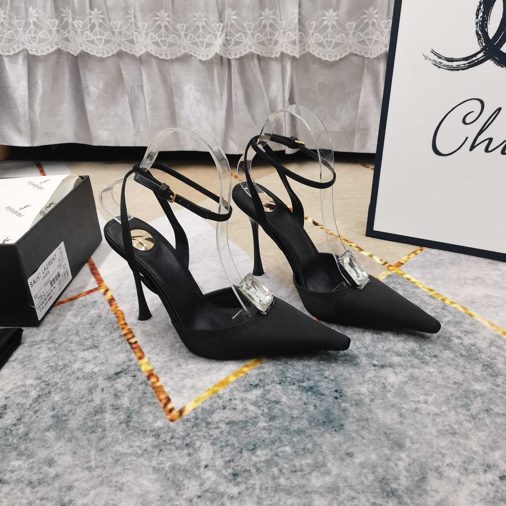 Saint Laurent Harlow Pumps In Satin Crepe And Crystals - EUR FASHION