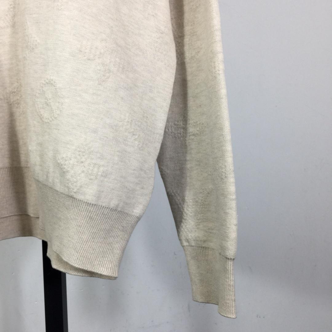 Louis Vuitton Monogram Embossed Crewneck - EUR FASHION