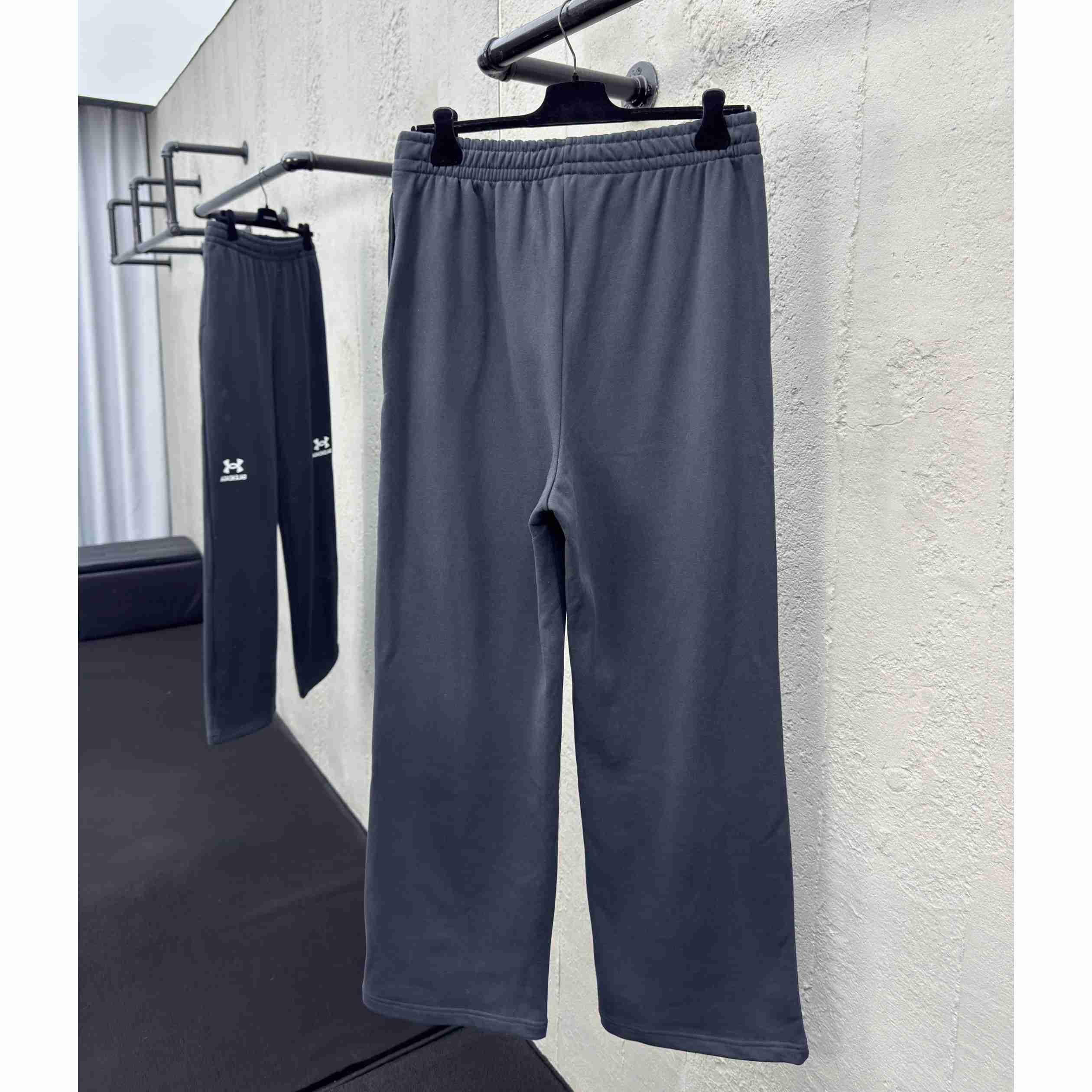 Balenciaga Under Armour® Baggy Sweatpants - EUR FASHION