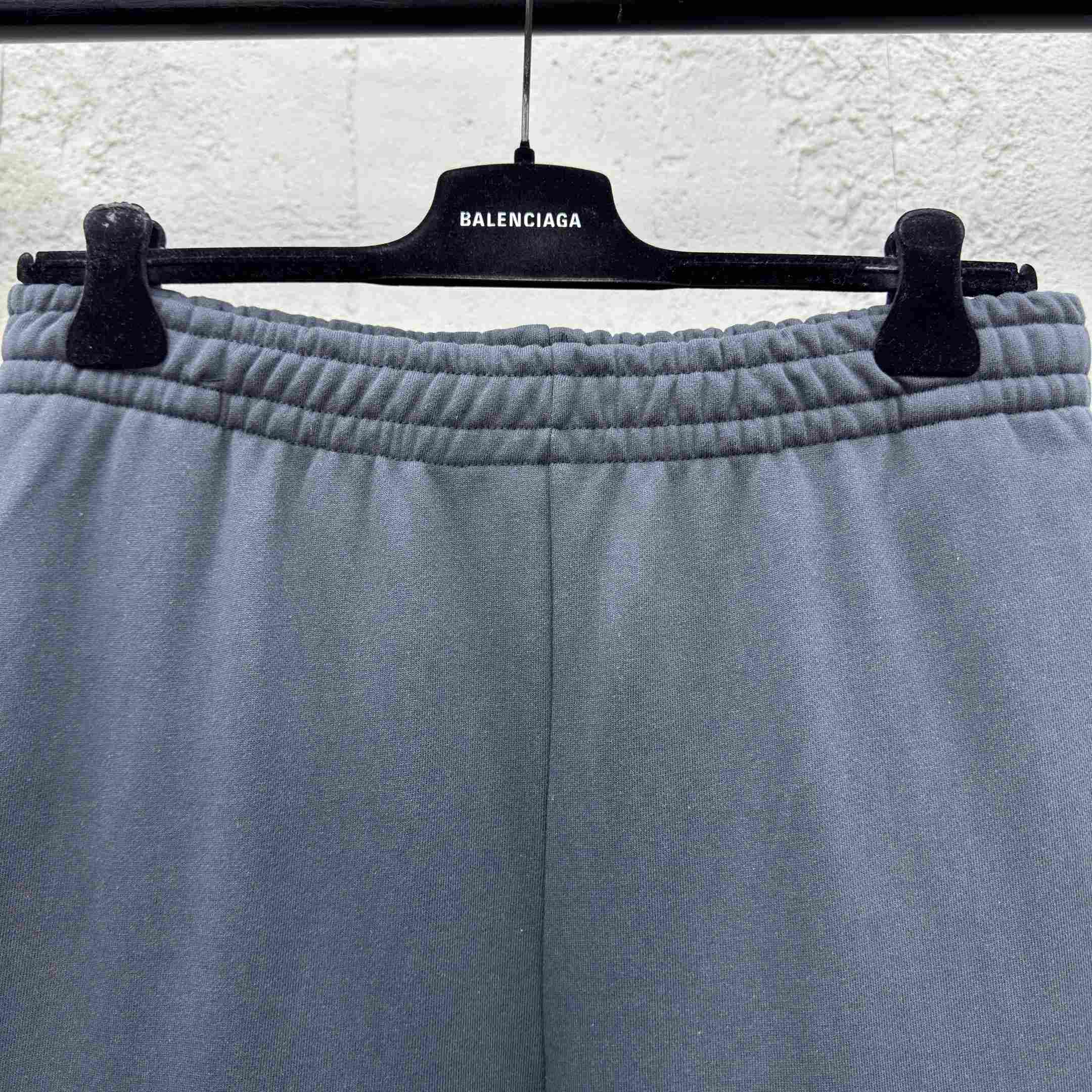 Balenciaga Under Armour® Baggy Sweatpants - EUR FASHION