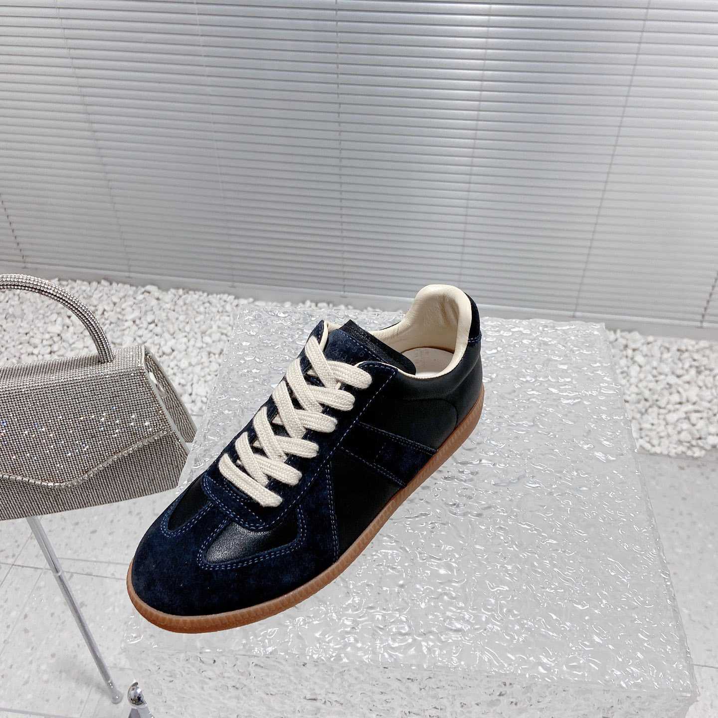 Maison Margiela Replica Sneakers - EUR FASHION