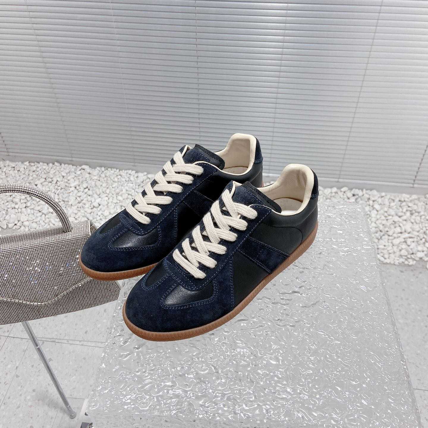 Maison Margiela Replica Sneakers - EUR FASHION