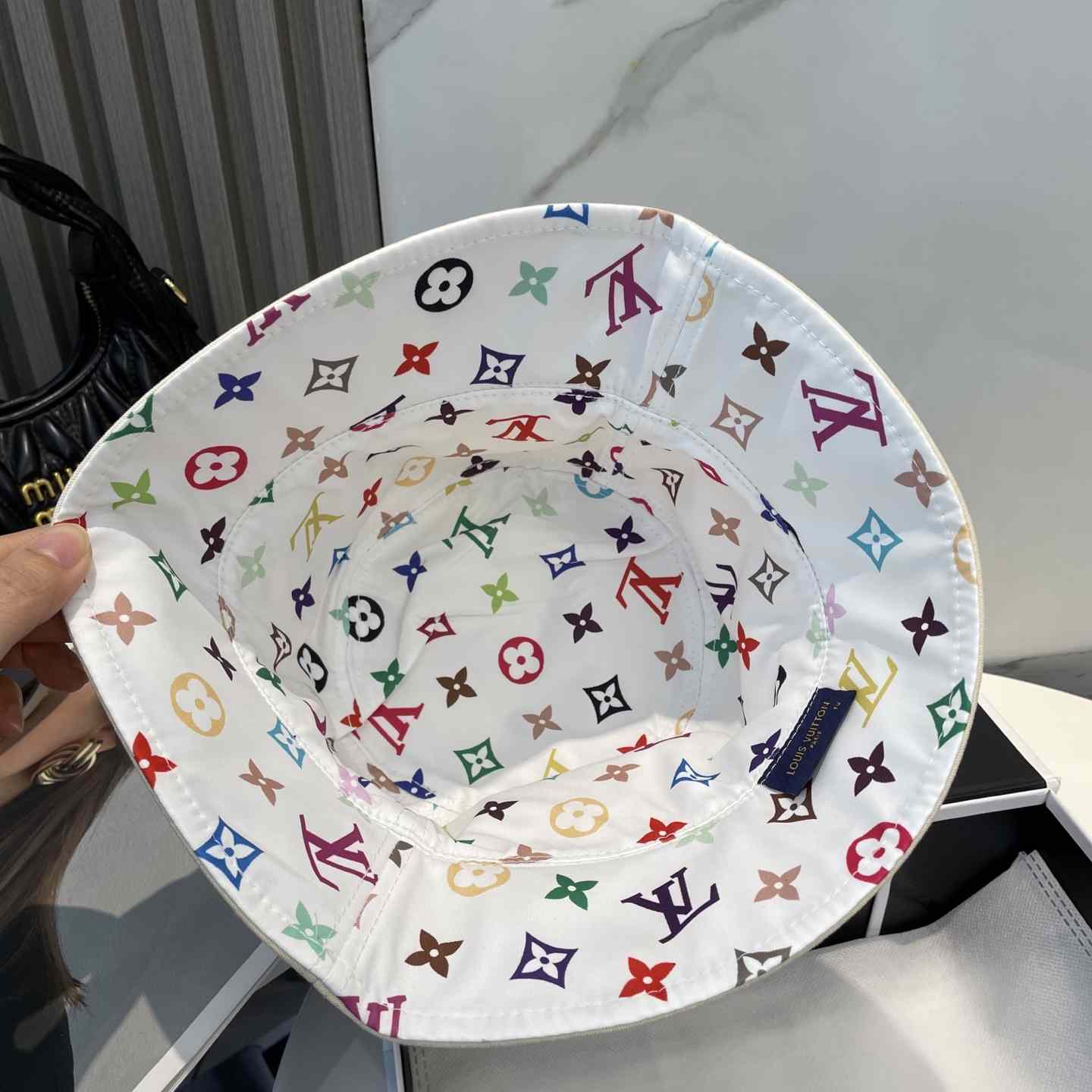 Louis Vuitton LV x TM Reversible Superflat Bucket Hat    - EUR FASHION