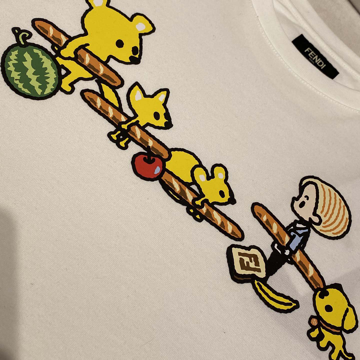 Fendi Silvia And The Baguette T-Shirt - EUR FASHION