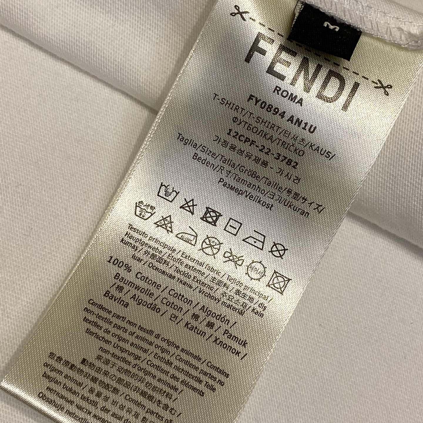 Fendi Silvia And The Baguette T-Shirt - EUR FASHION